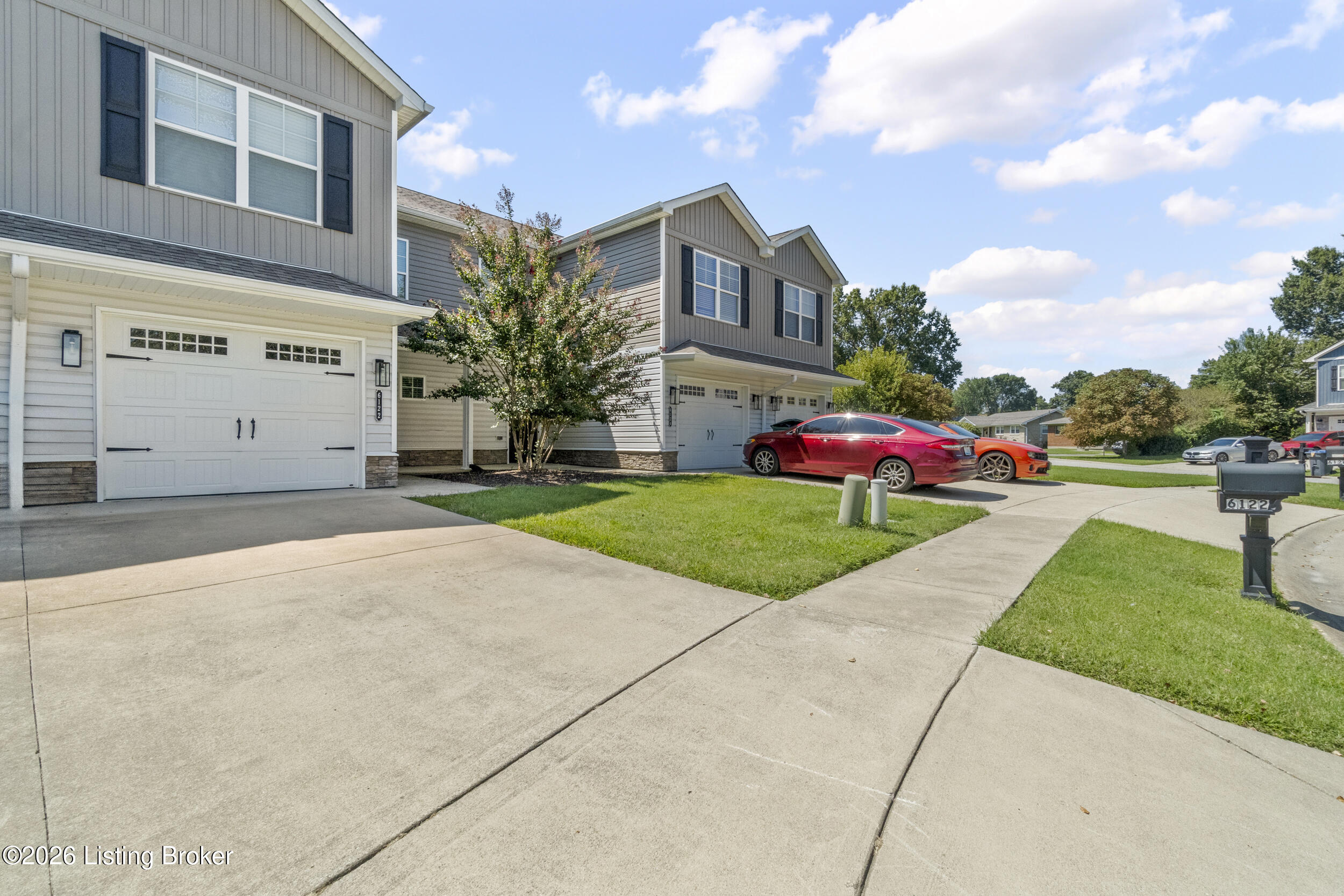 6122 Goalby Dr Property Photo 3