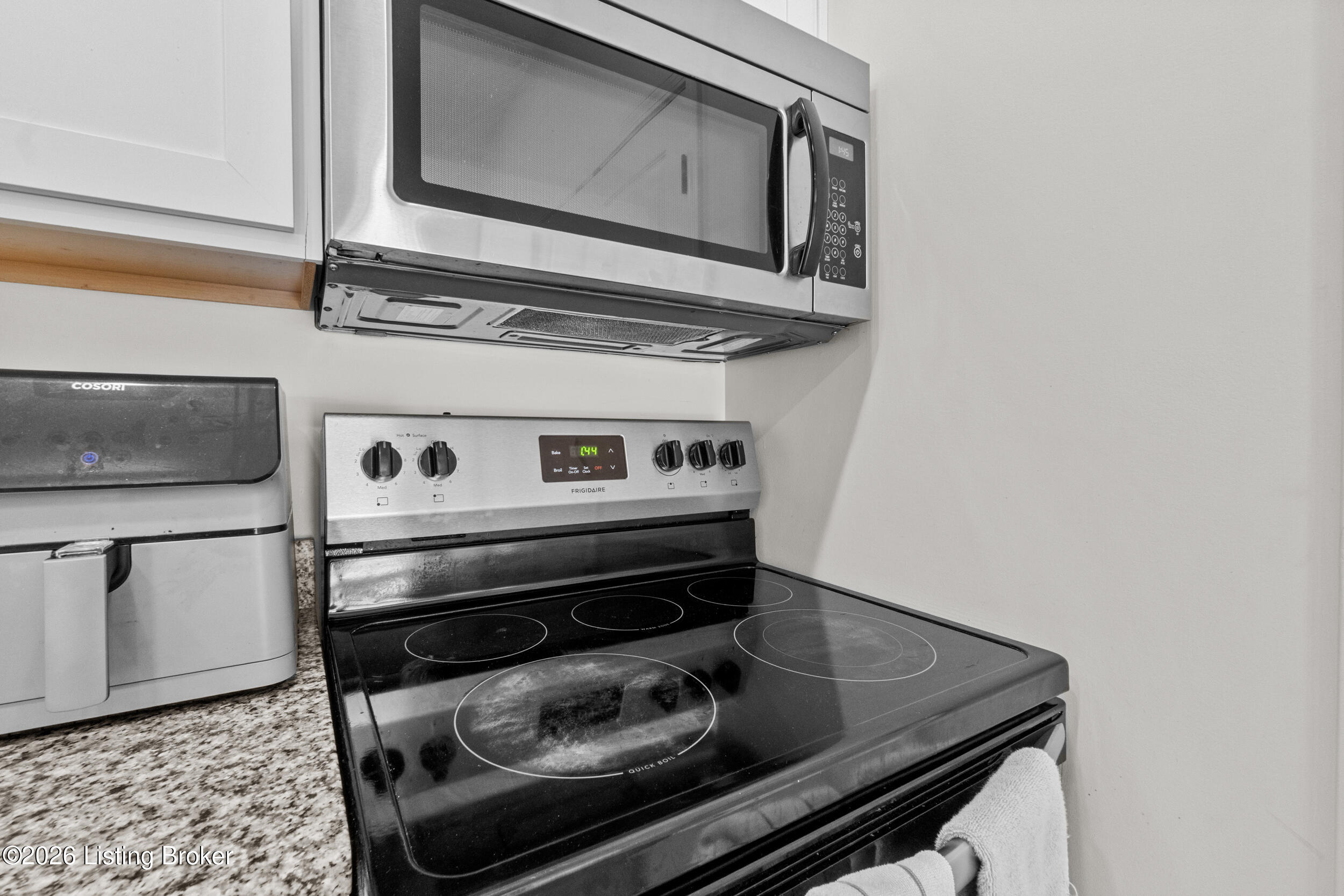 6122 Goalby Dr Property Photo 10