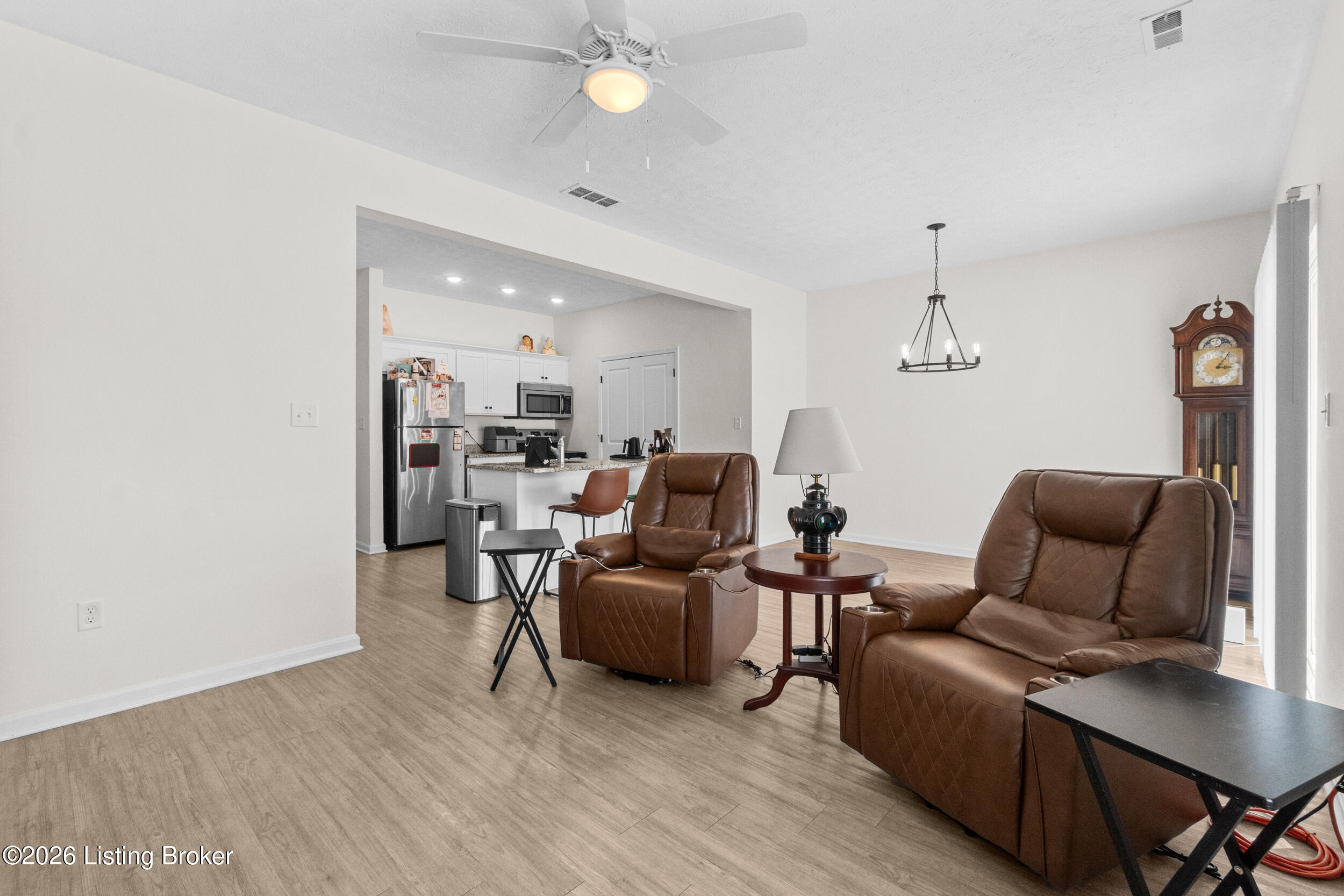 6122 Goalby Dr Property Photo 15