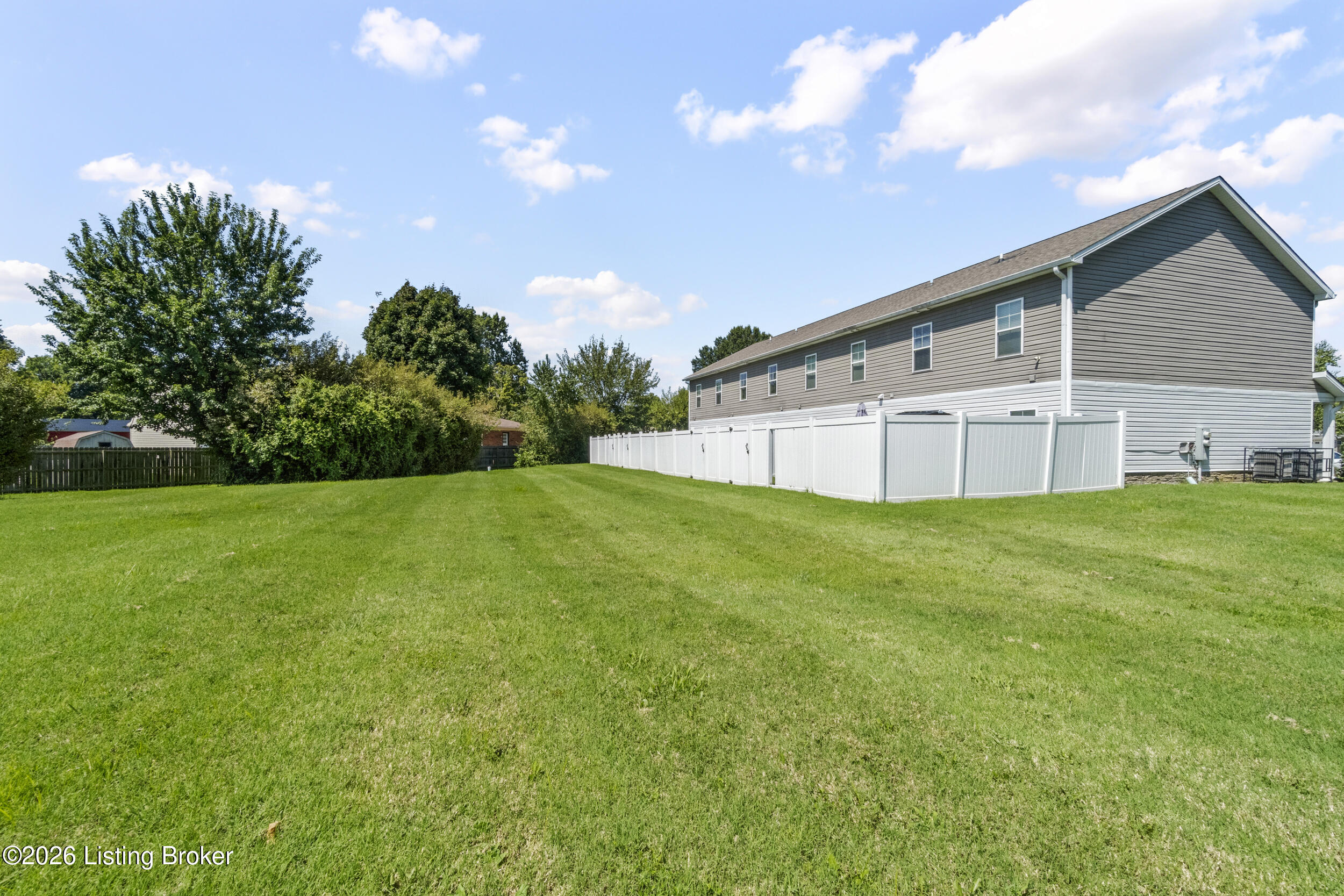 6122 Goalby Dr Property Photo 36
