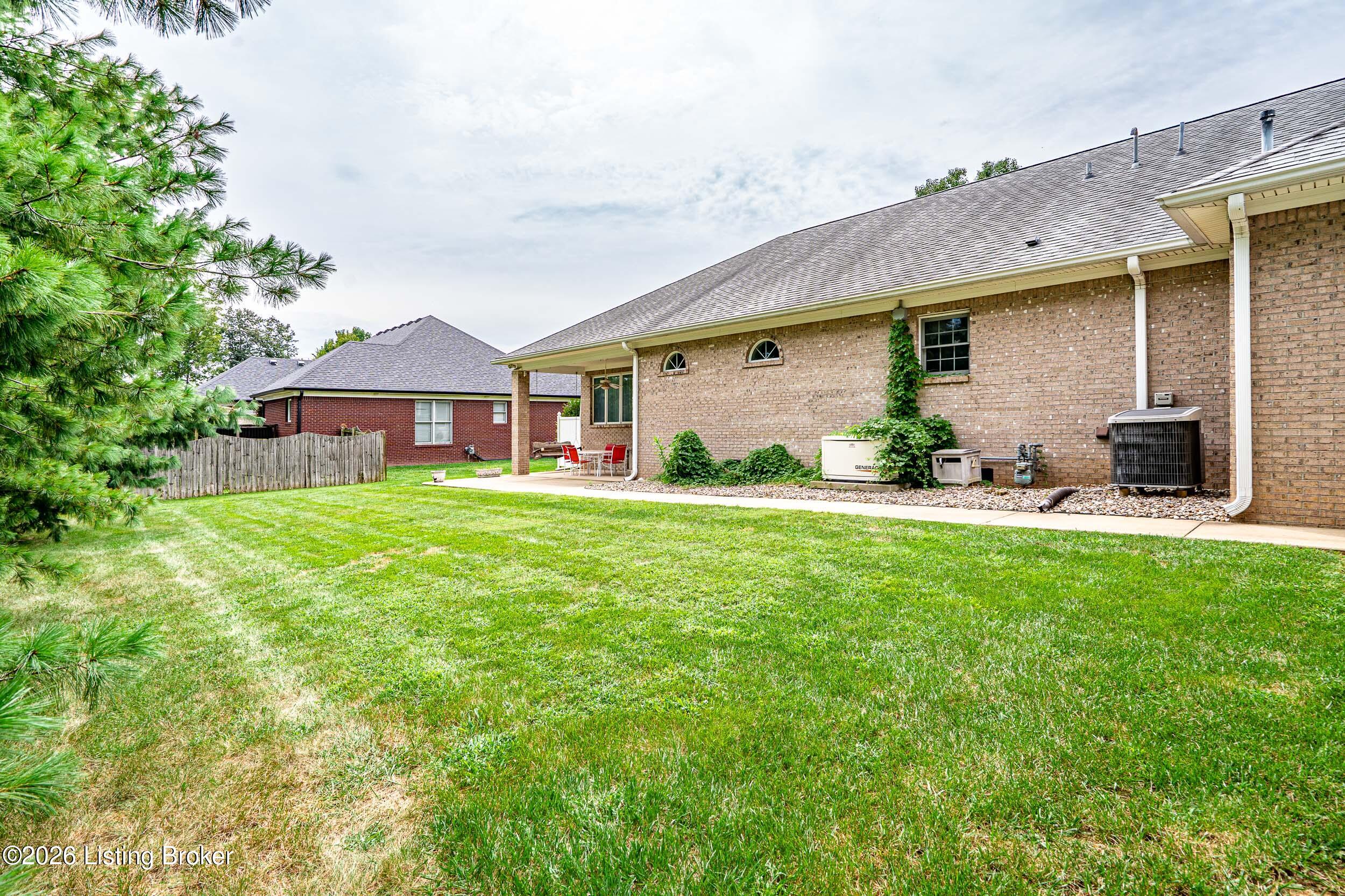 650 Barbara Sue Ln Property Photo 6