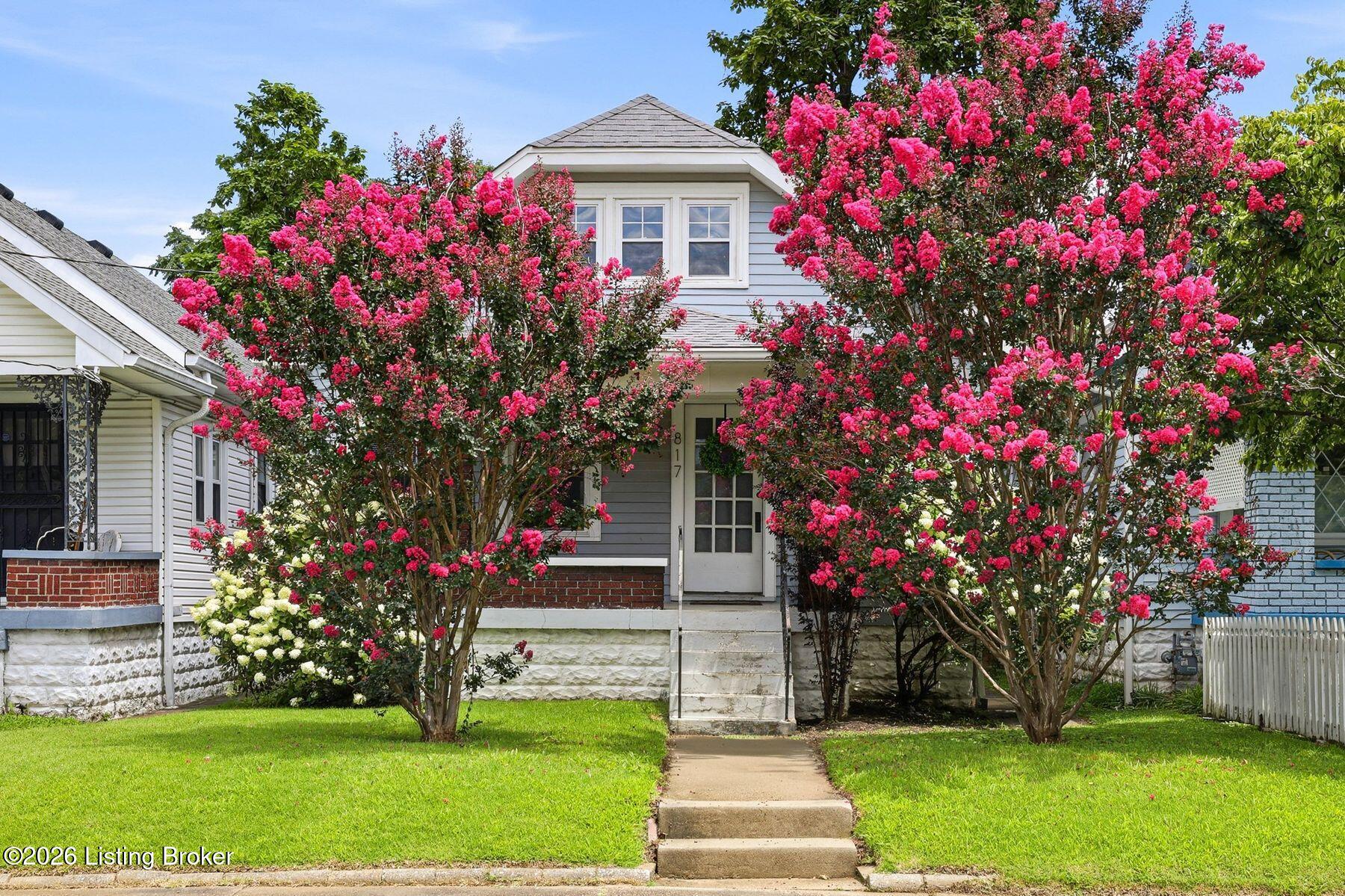 817 Lydia St Property Photo 1