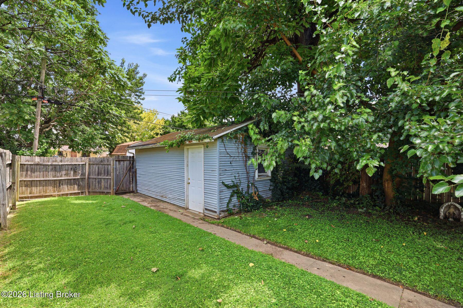 817 Lydia St Property Photo 52