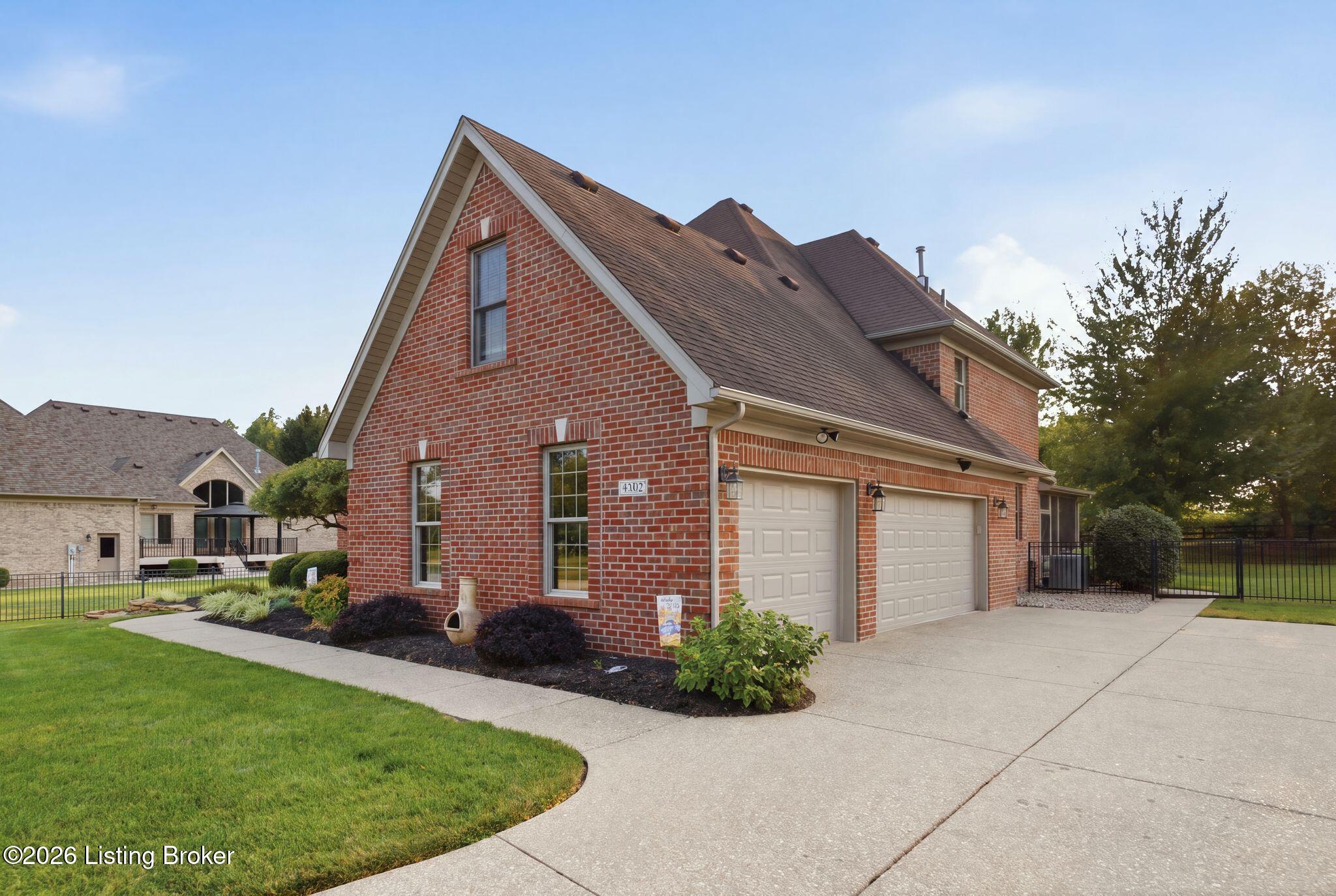 4702 Tall Grass Ct Property Photo 4