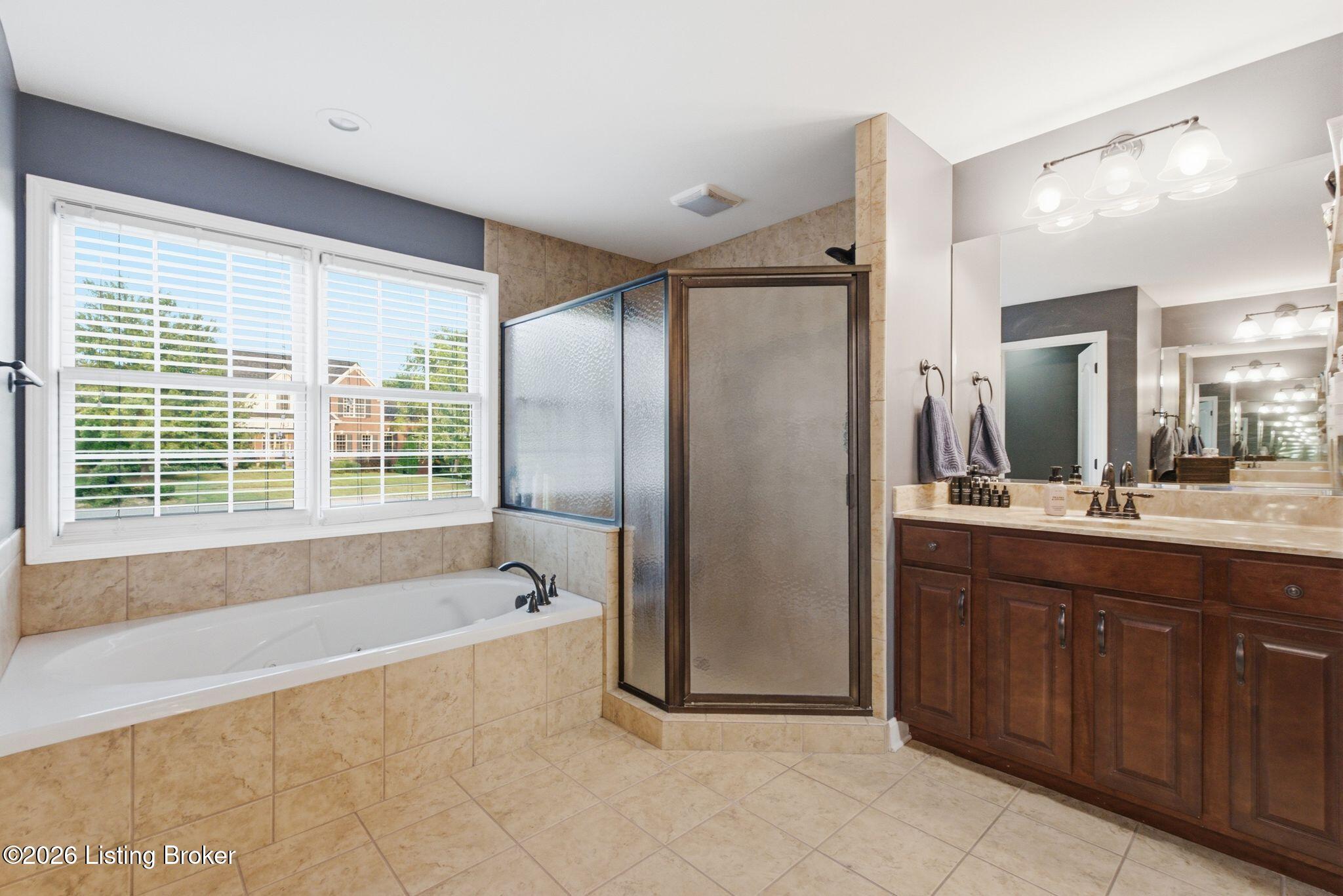 4702 Tall Grass Ct Property Photo 39