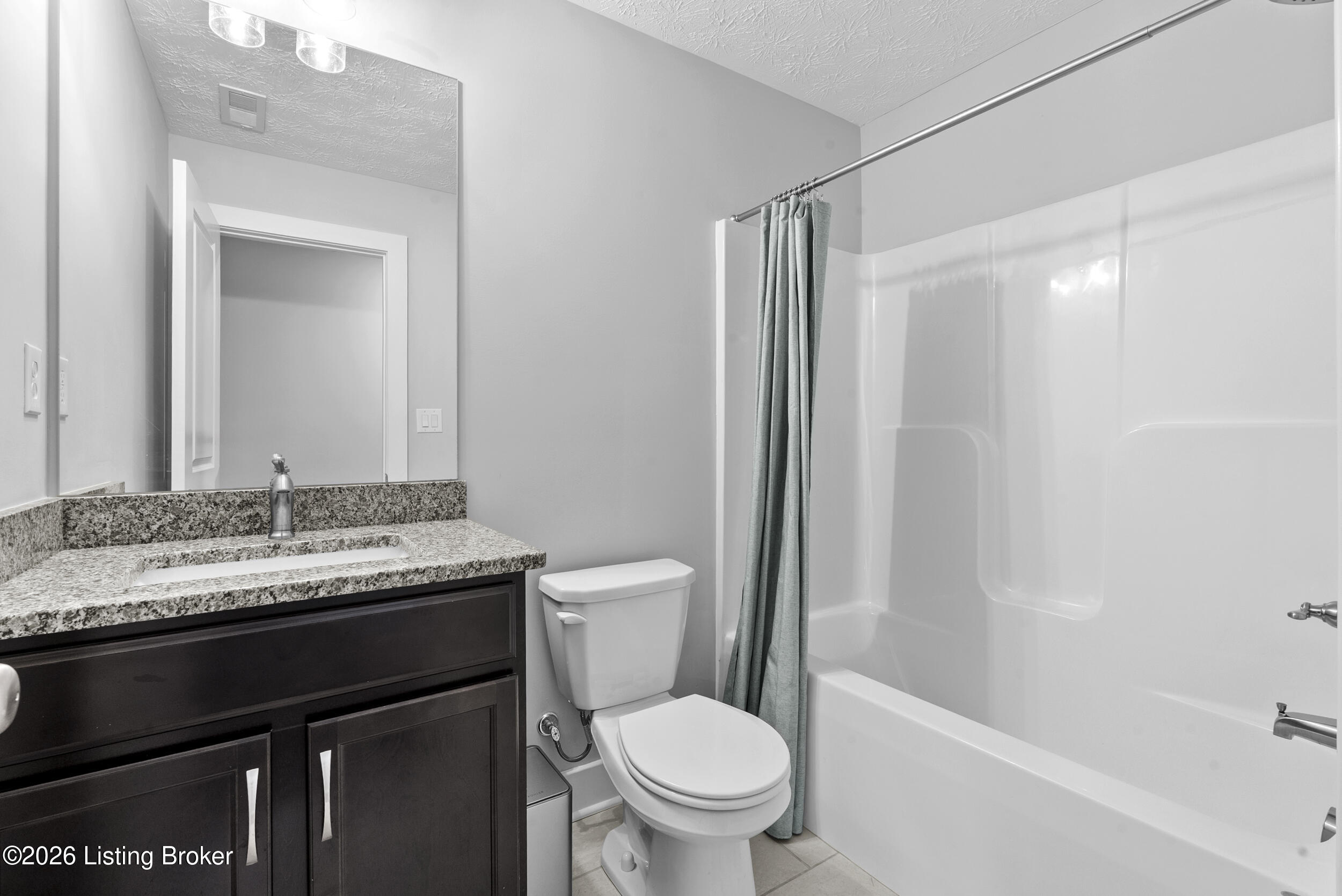 6310 Larkgrove Dr Property Photo 37