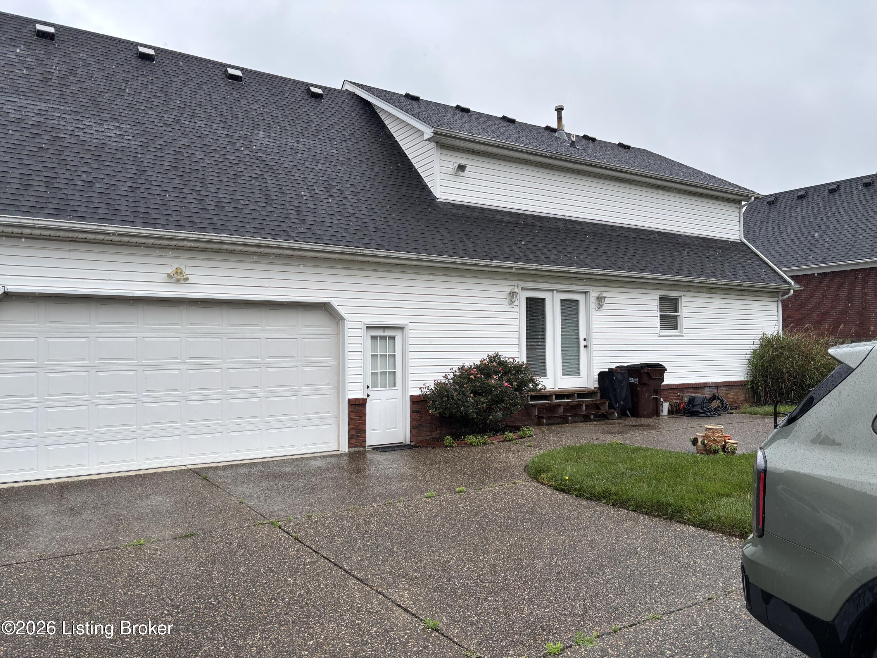 6406 Autumn Oak Way Property Photo 2