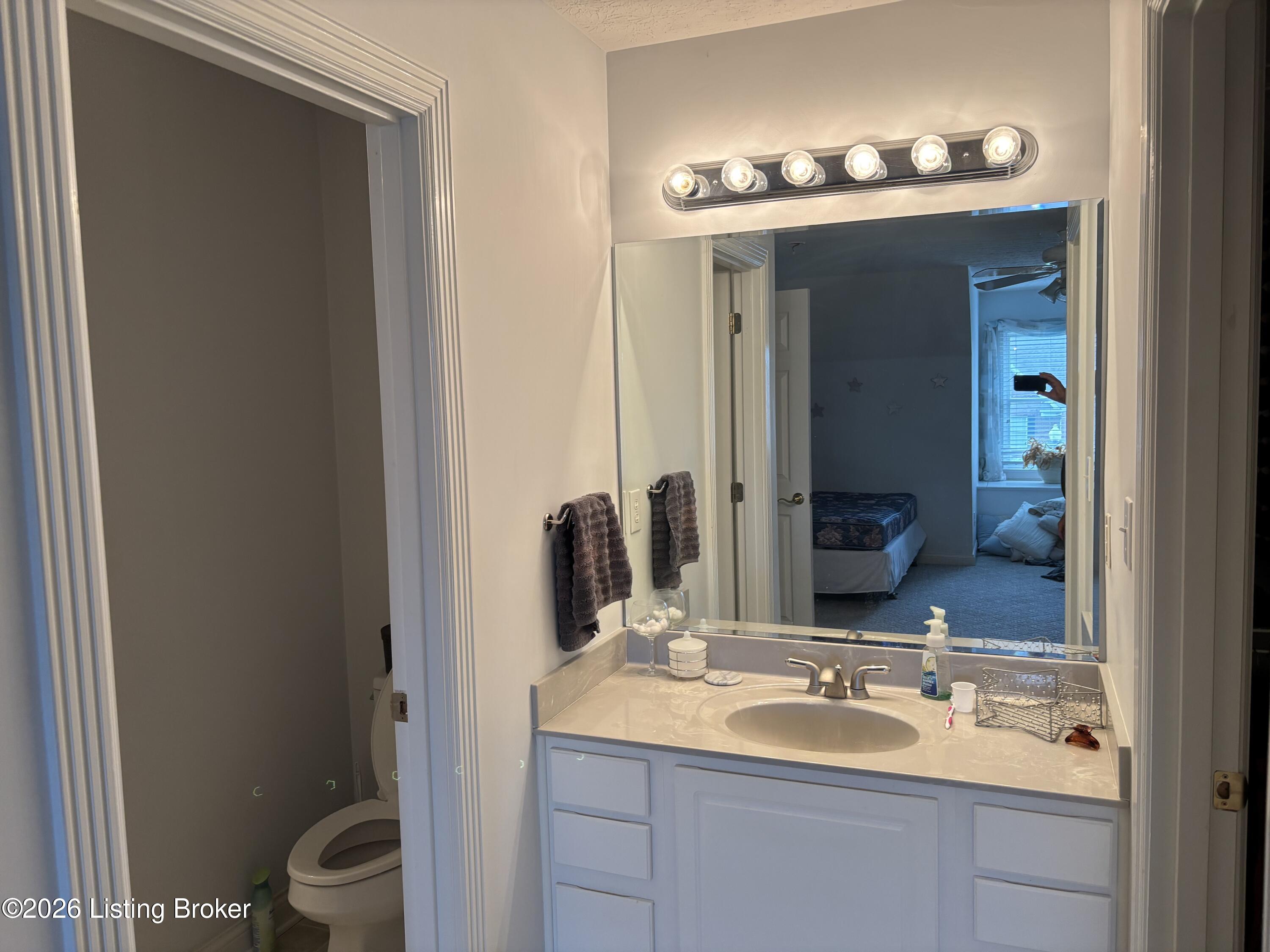 6406 Autumn Oak Way Property Photo 16