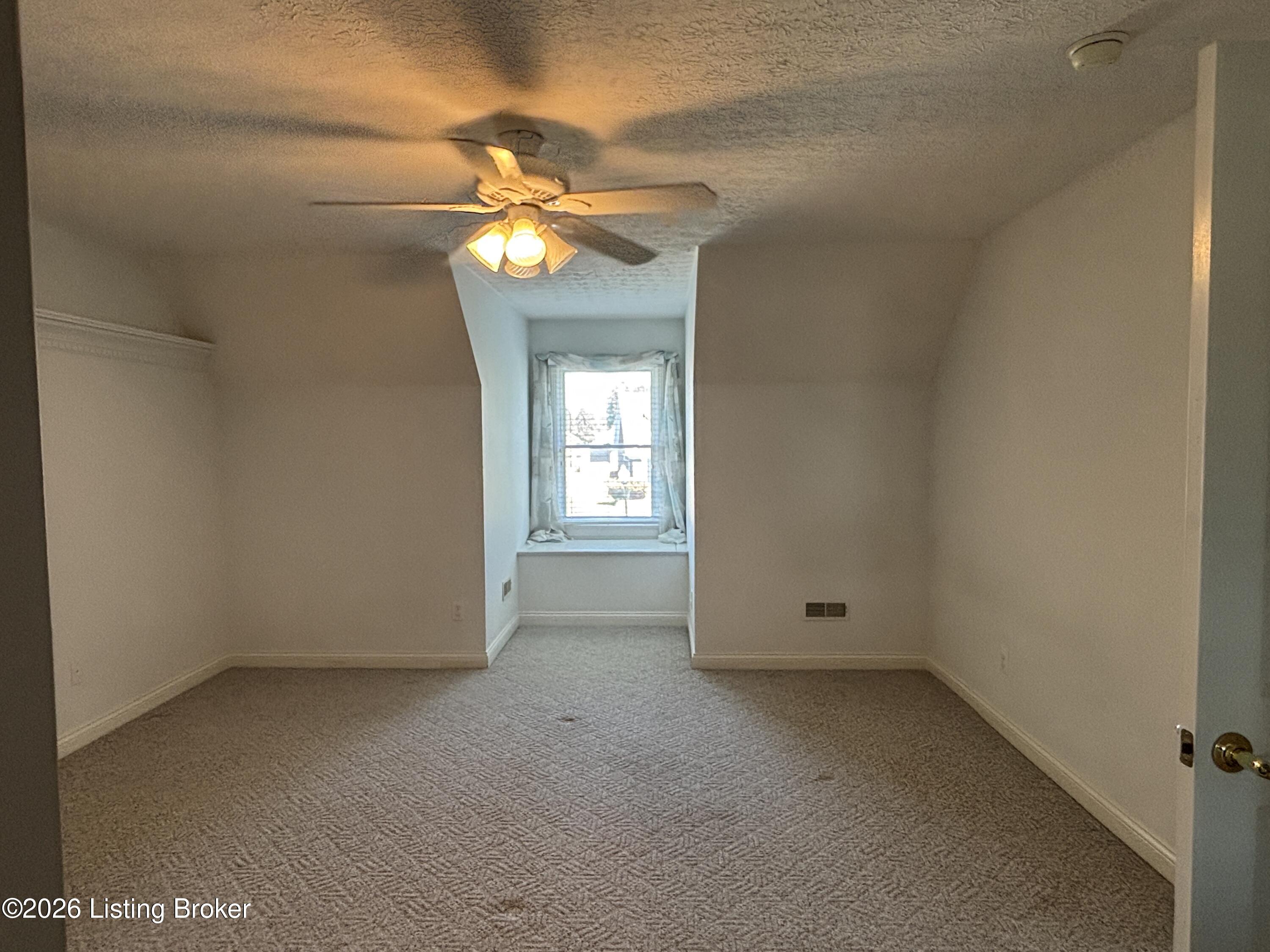 6406 Autumn Oak Way Property Photo 32