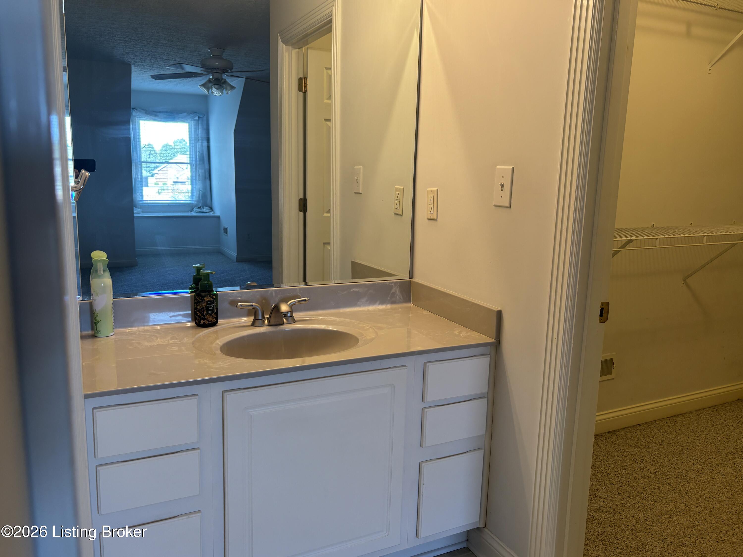 6406 Autumn Oak Way Property Photo 44
