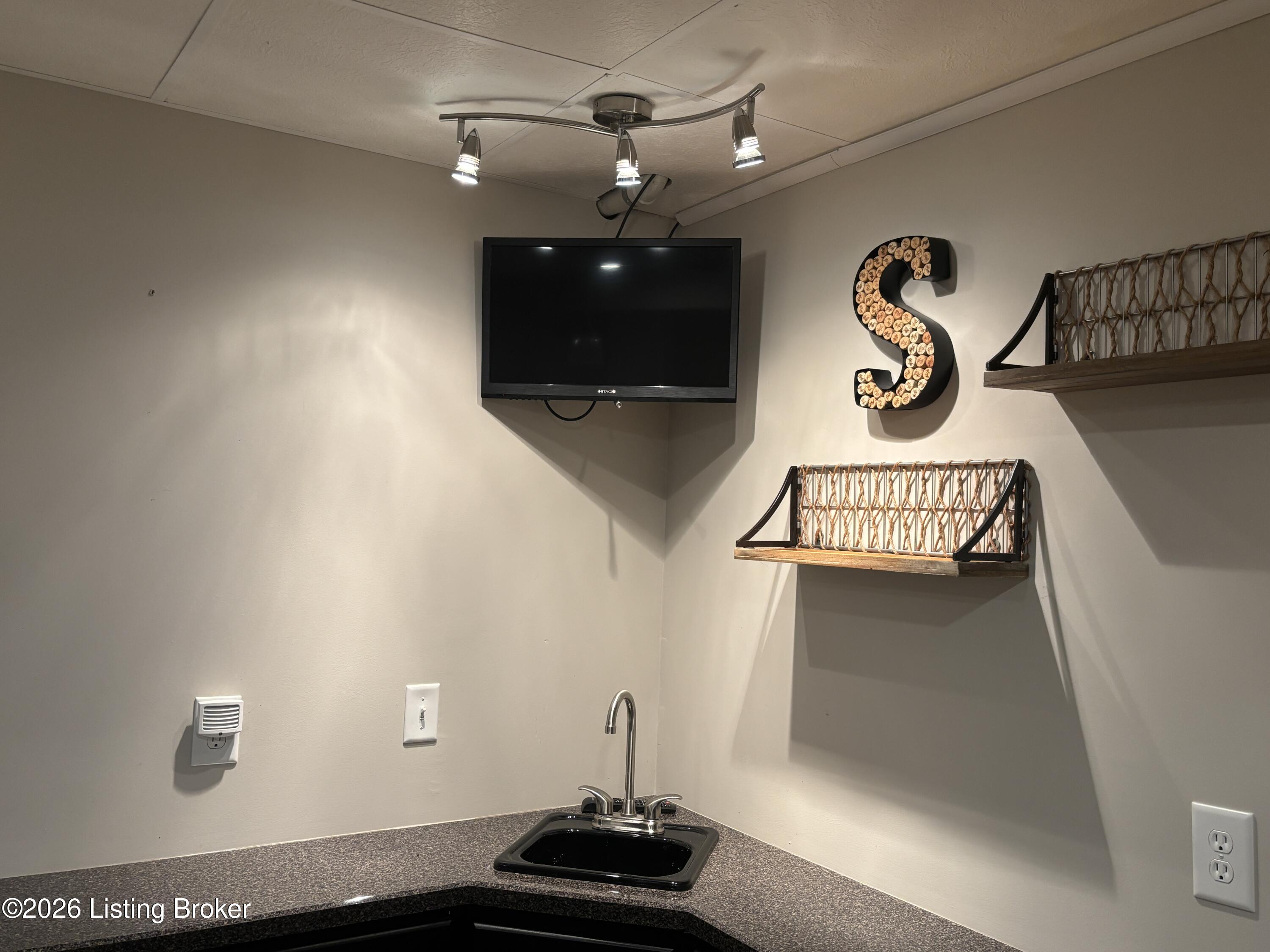 6406 Autumn Oak Way Property Photo 48