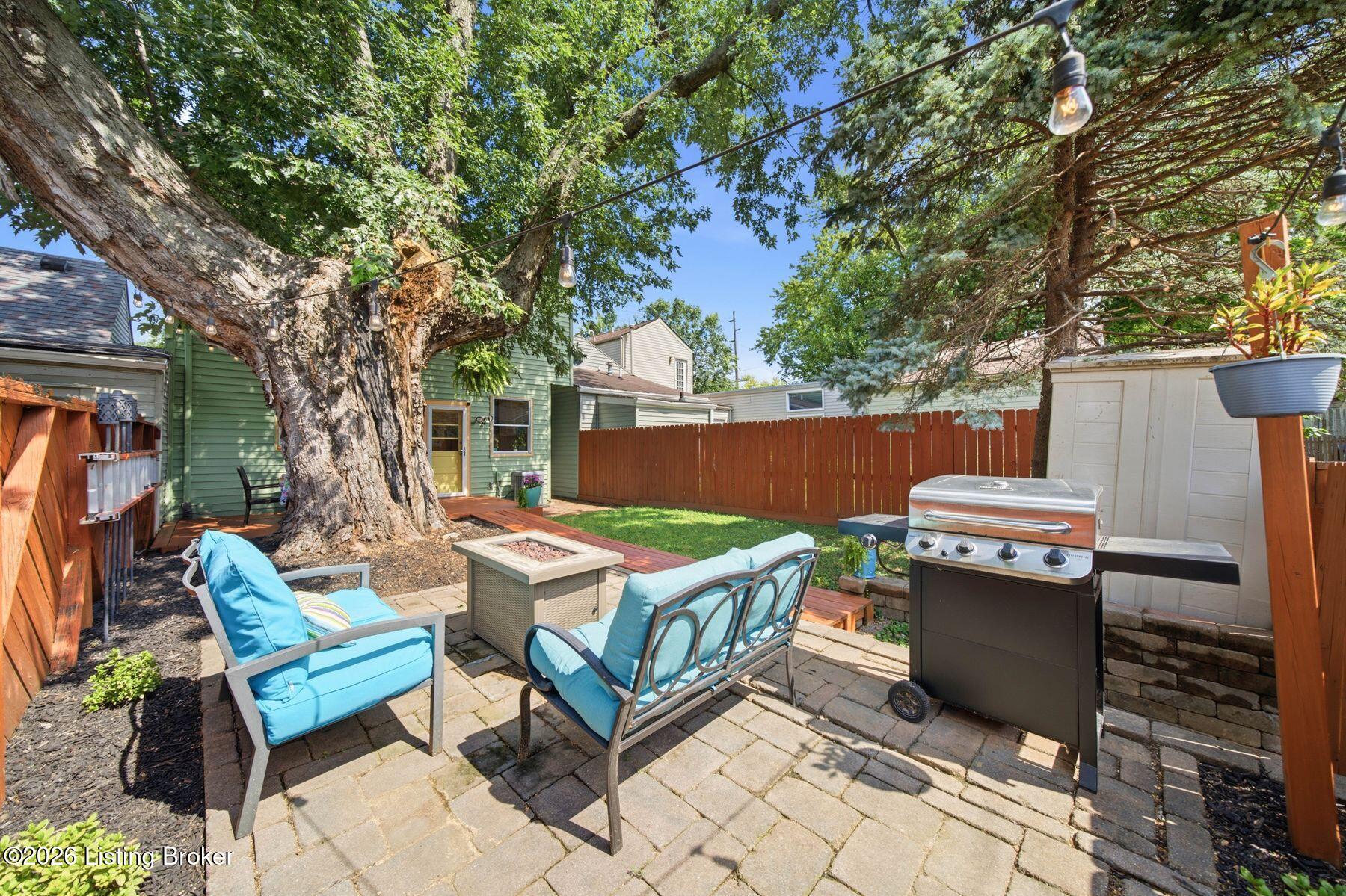 1326 E Breckinridge St Property Photo 24