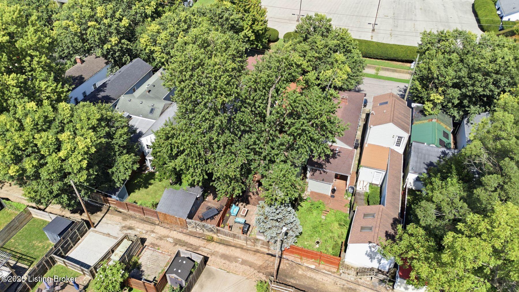 1326 E Breckinridge St Property Photo 27