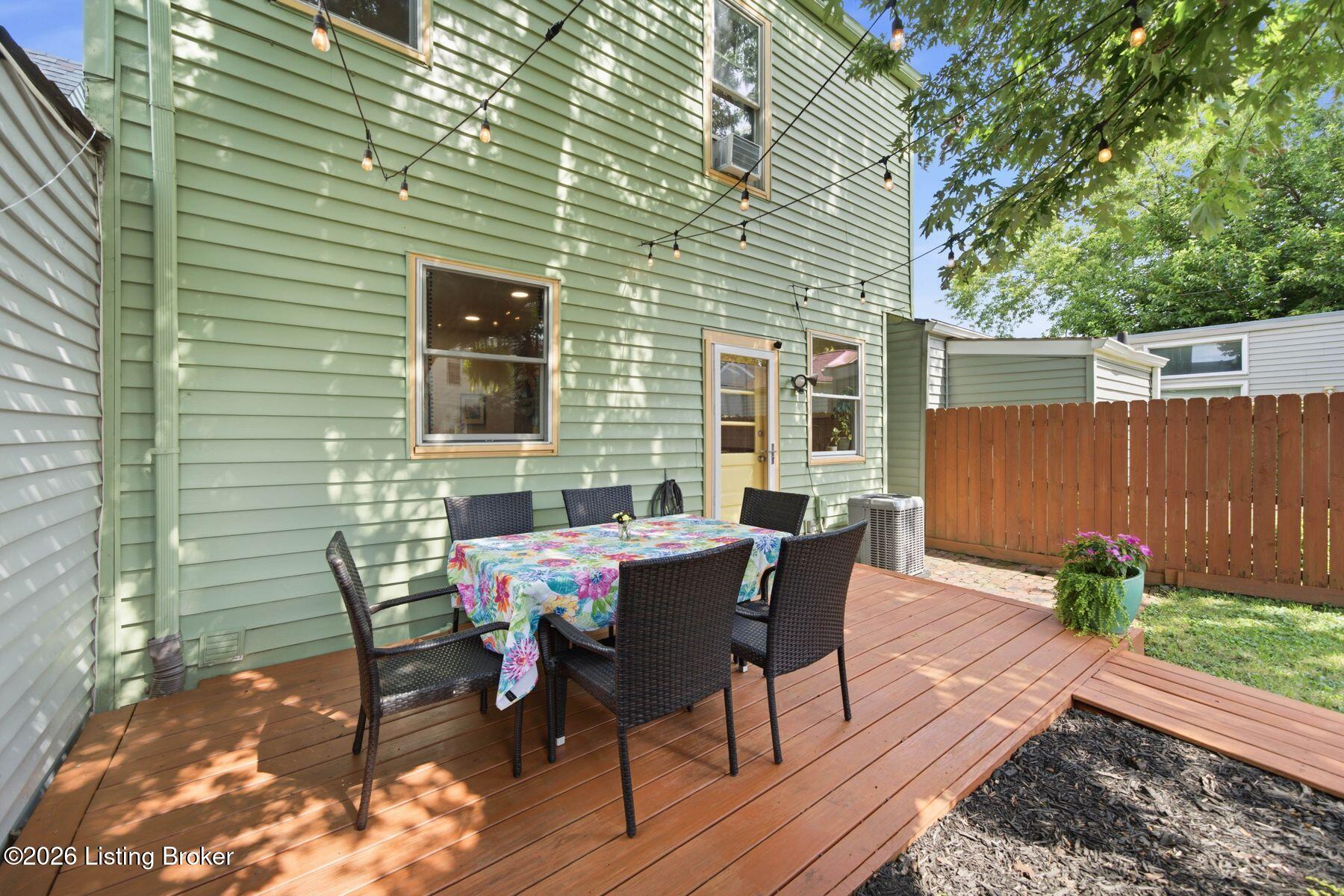 1326 E Breckinridge St Property Photo 52