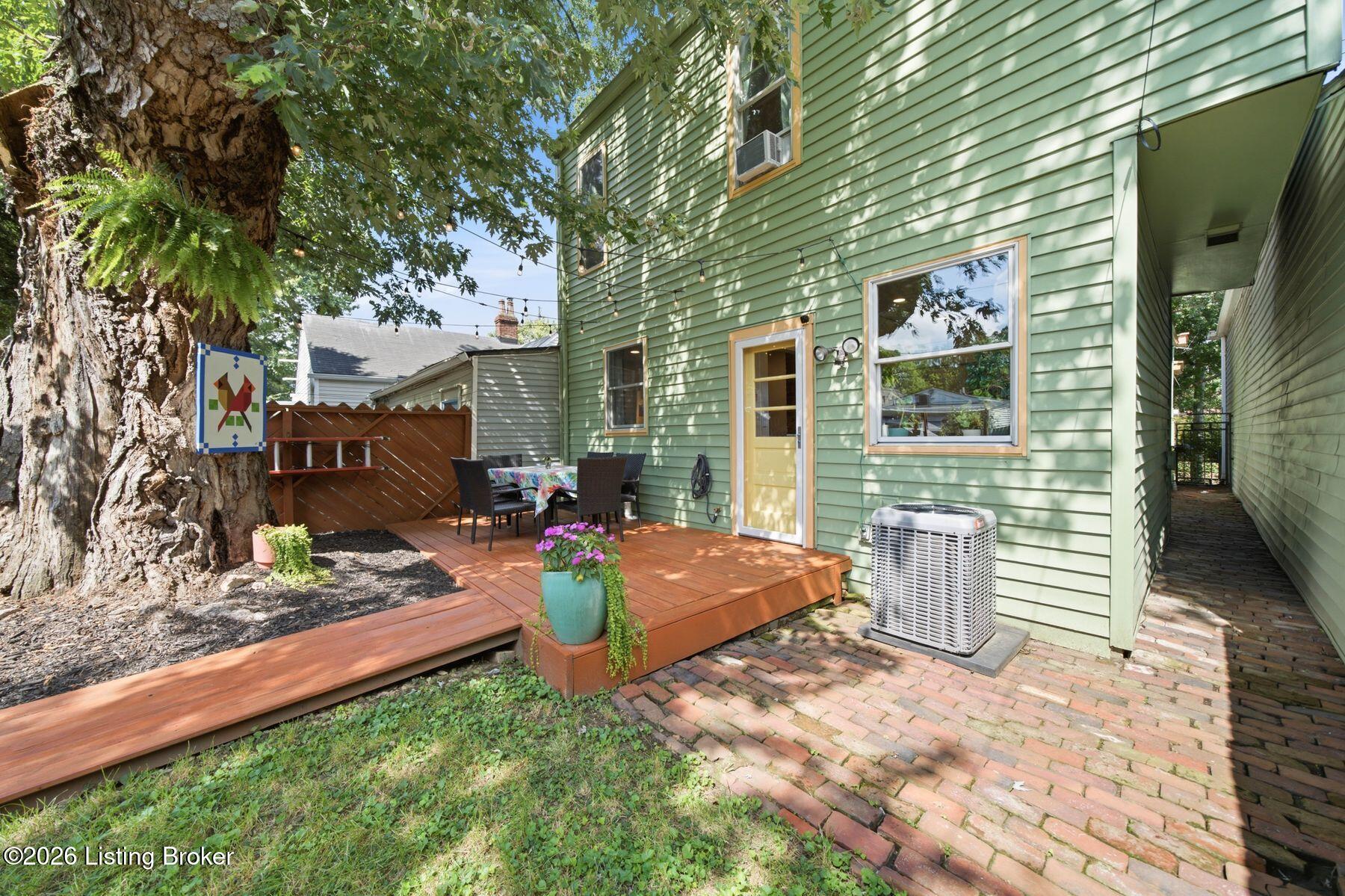 1326 E Breckinridge St Property Photo 53