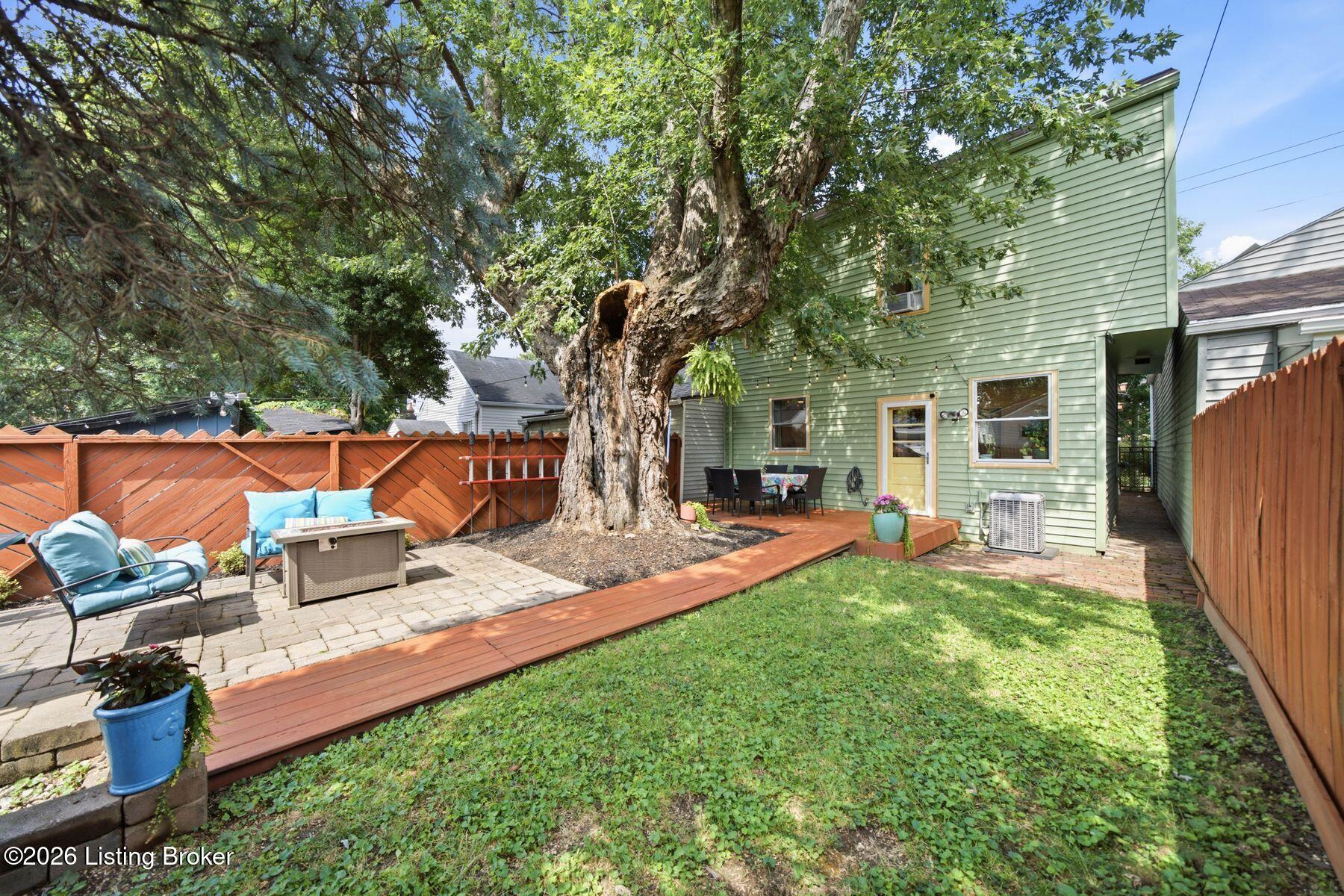 1326 E Breckinridge St Property Photo 54
