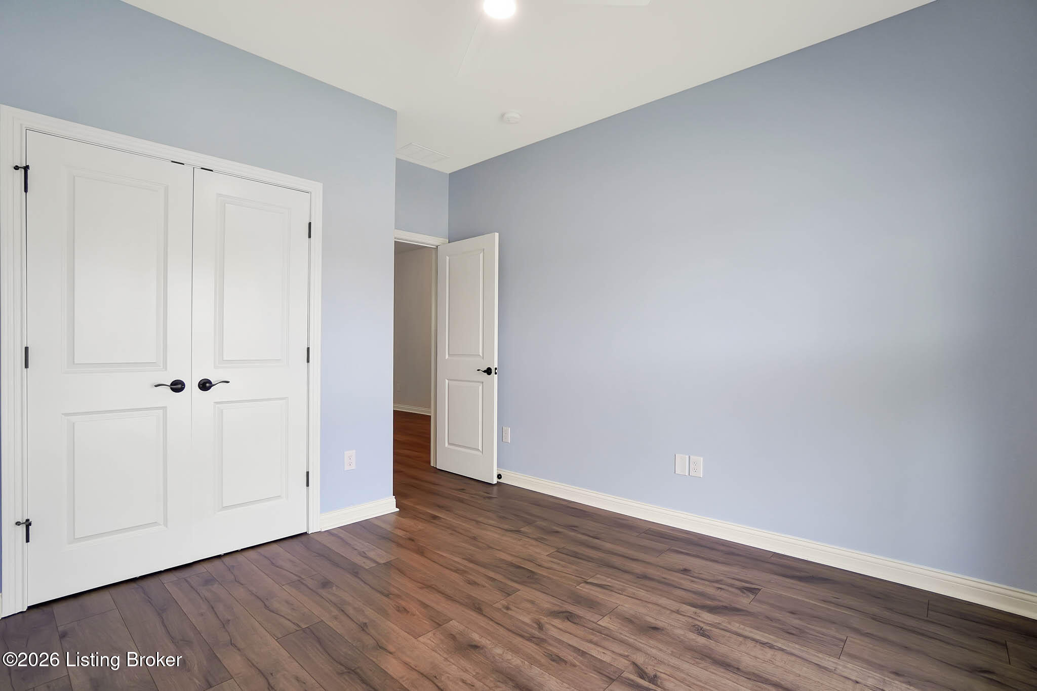 2821 Alder Wood Ln Property Photo 5