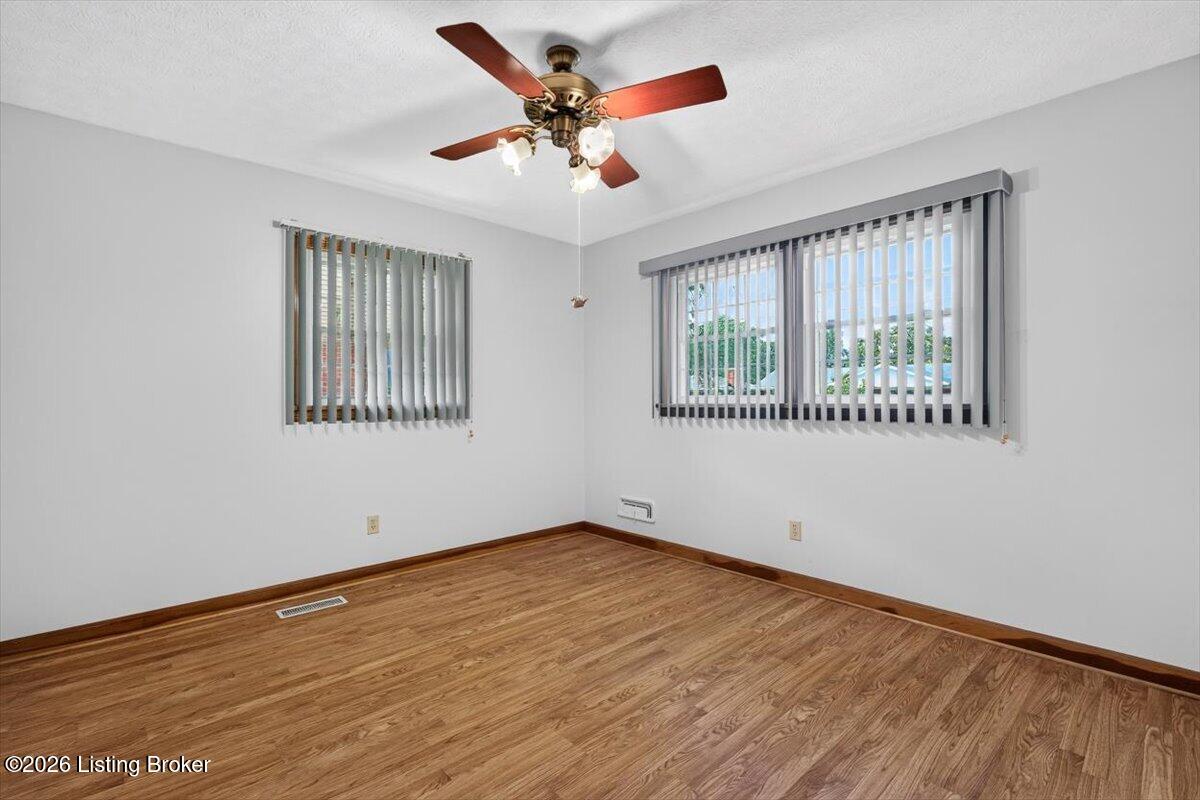 7306 Lorenzo Ln Property Photo 20