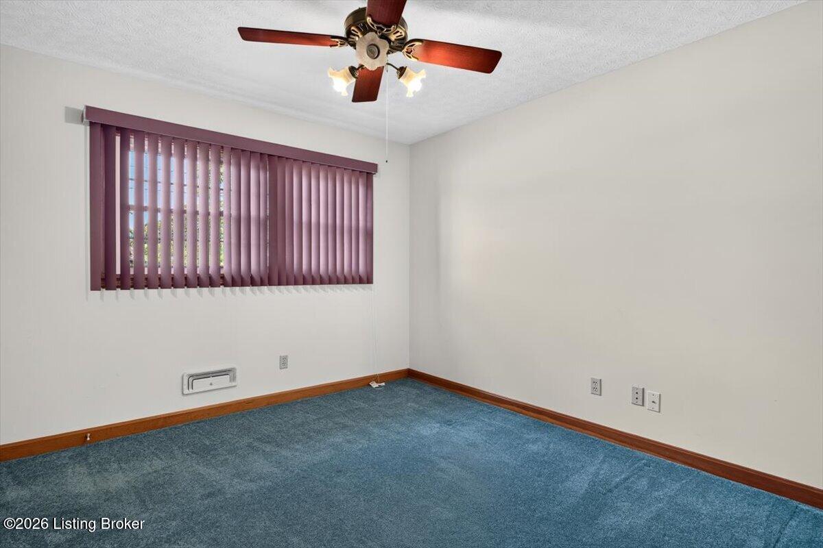 7306 Lorenzo Ln Property Photo 22