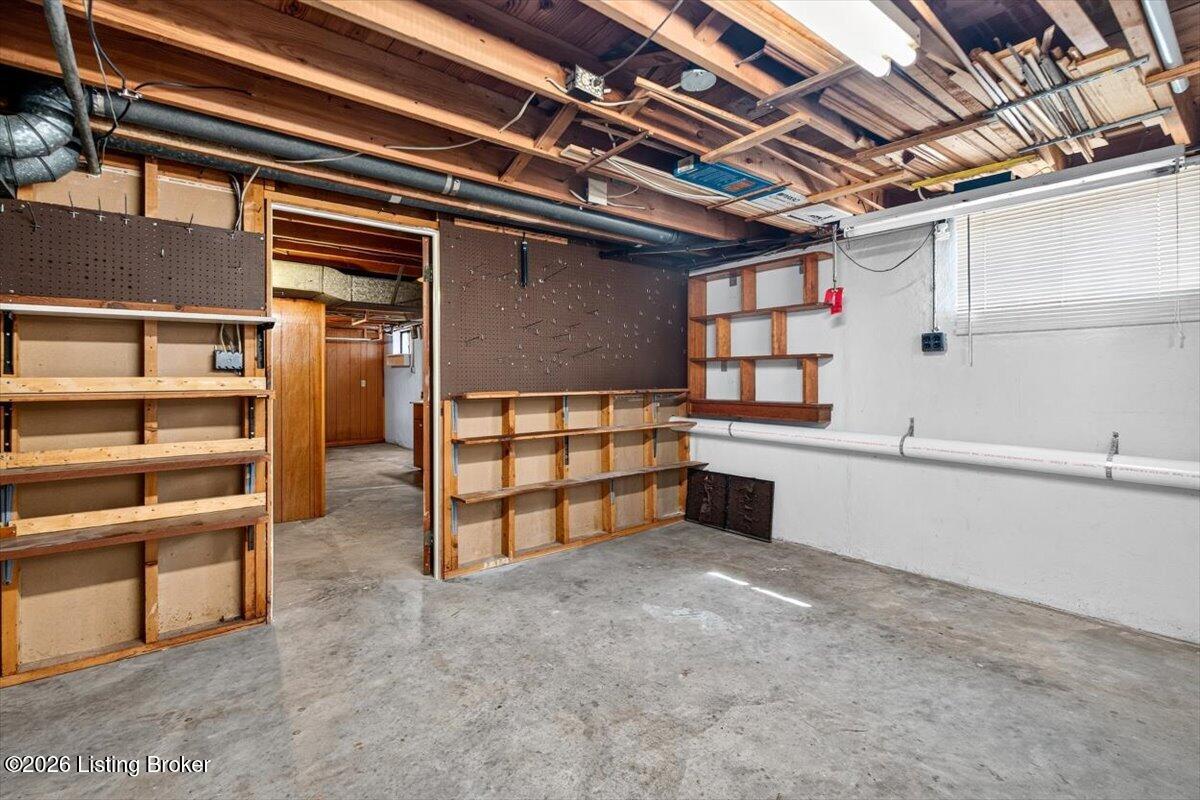 7306 Lorenzo Ln Property Photo 34