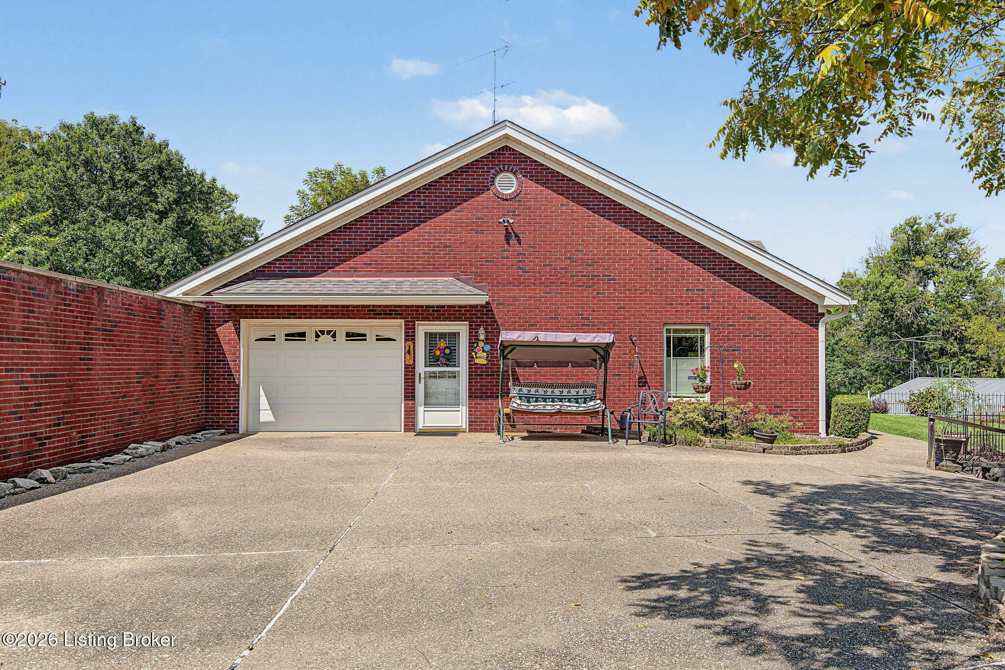1174 Lake Rd Property Photo 9