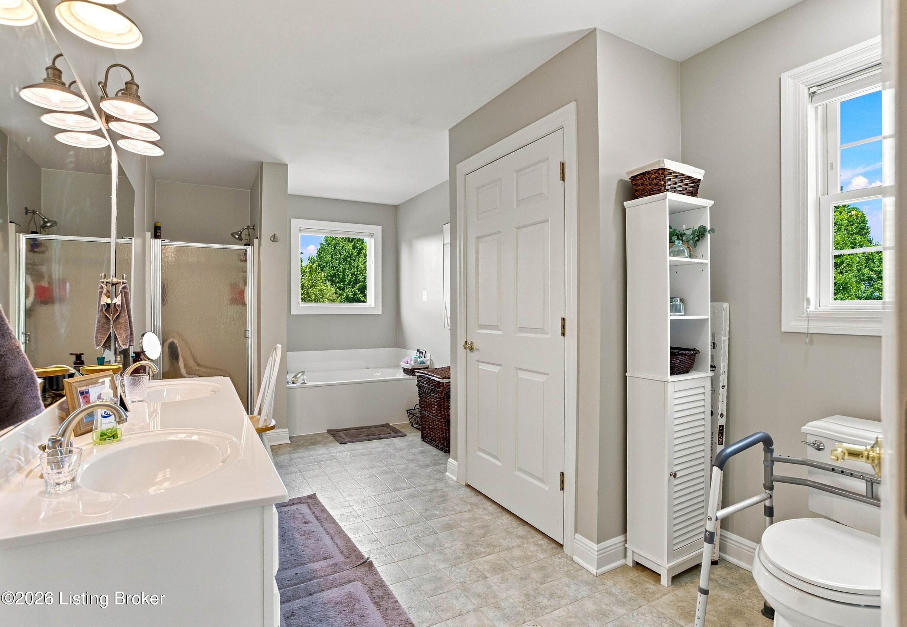 2900 Charleston Way Property Photo 20