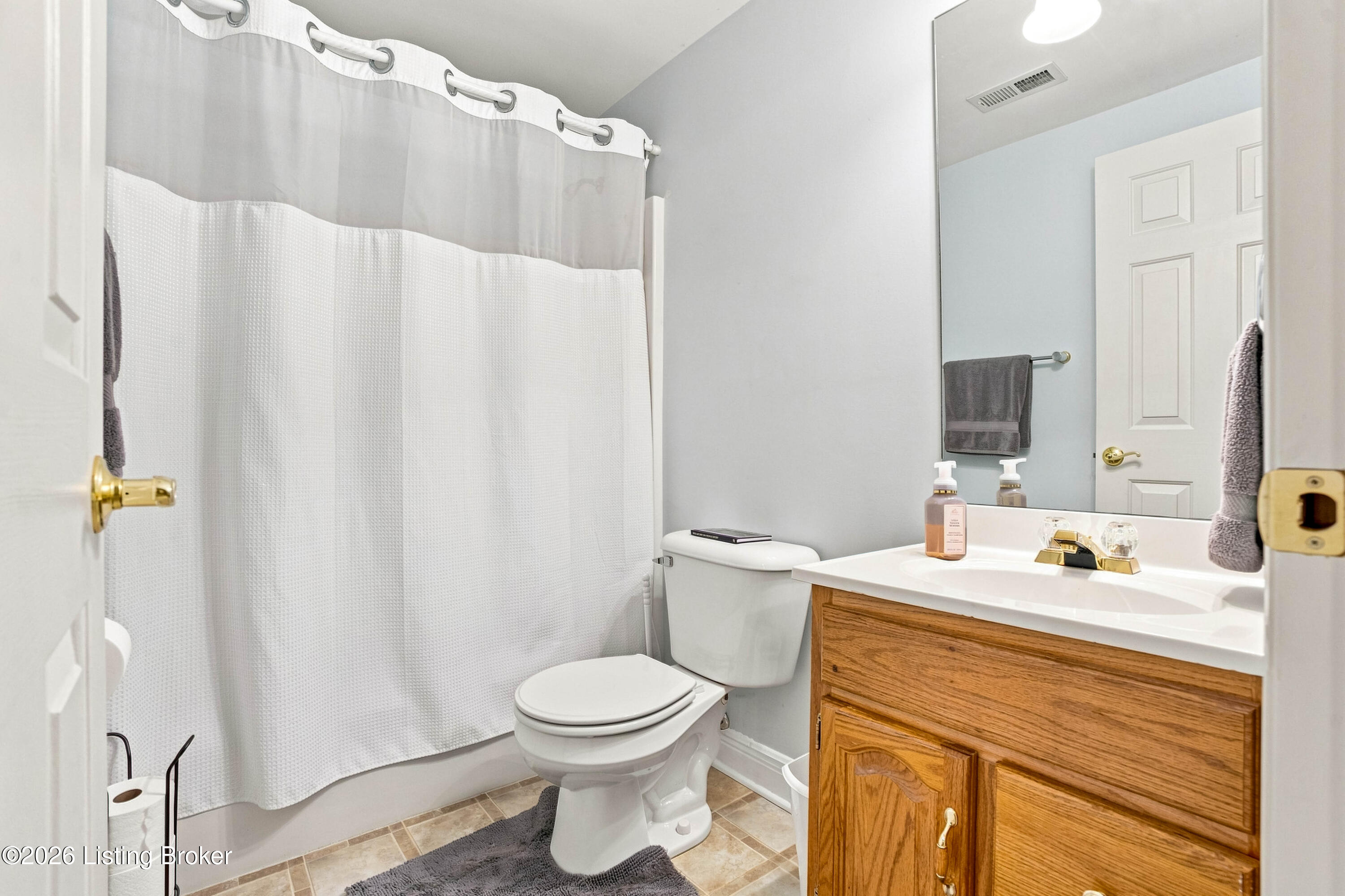 2900 Charleston Way Property Photo 28