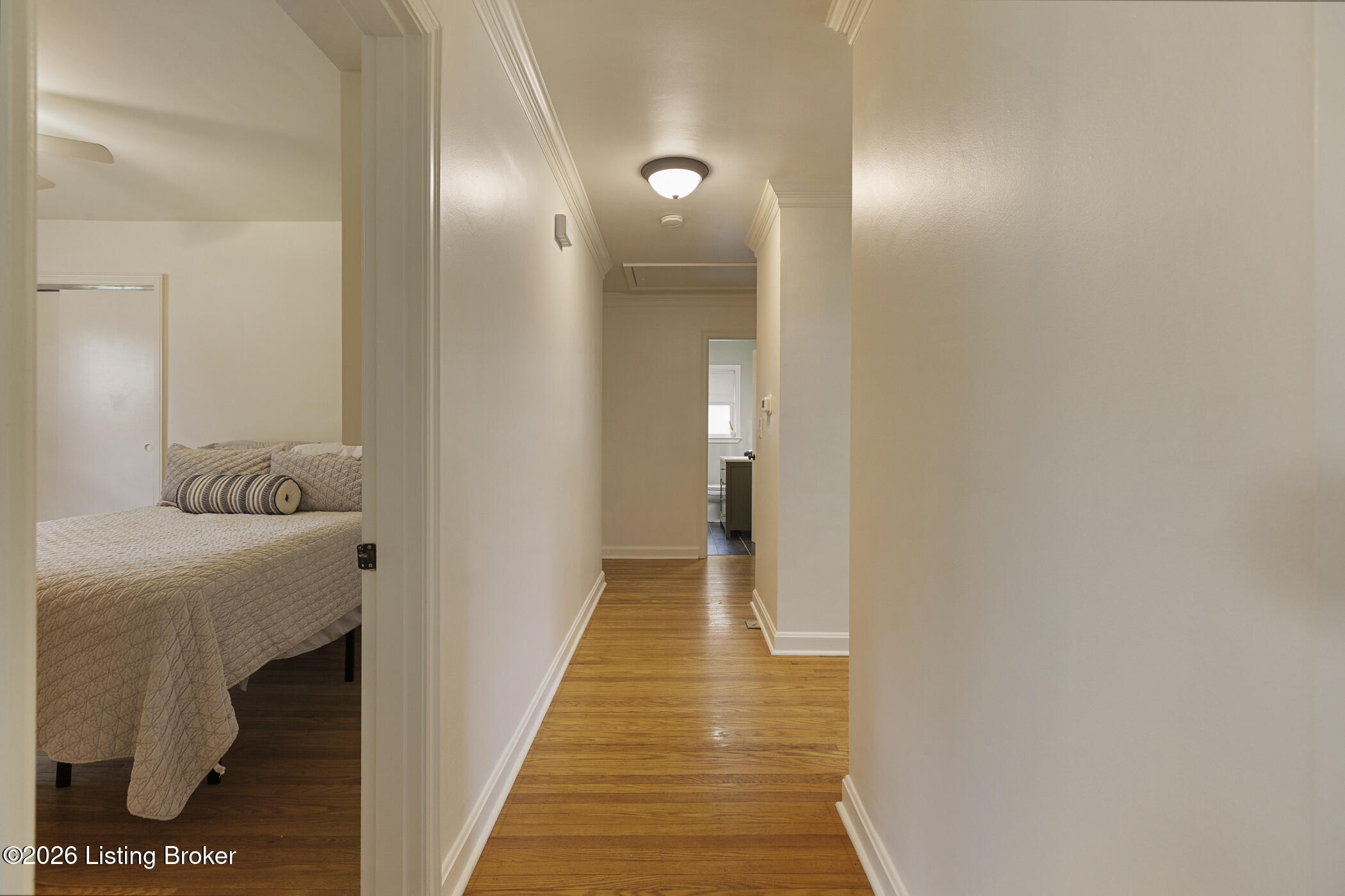 8800 Charing Cross Rd Property Photo 14