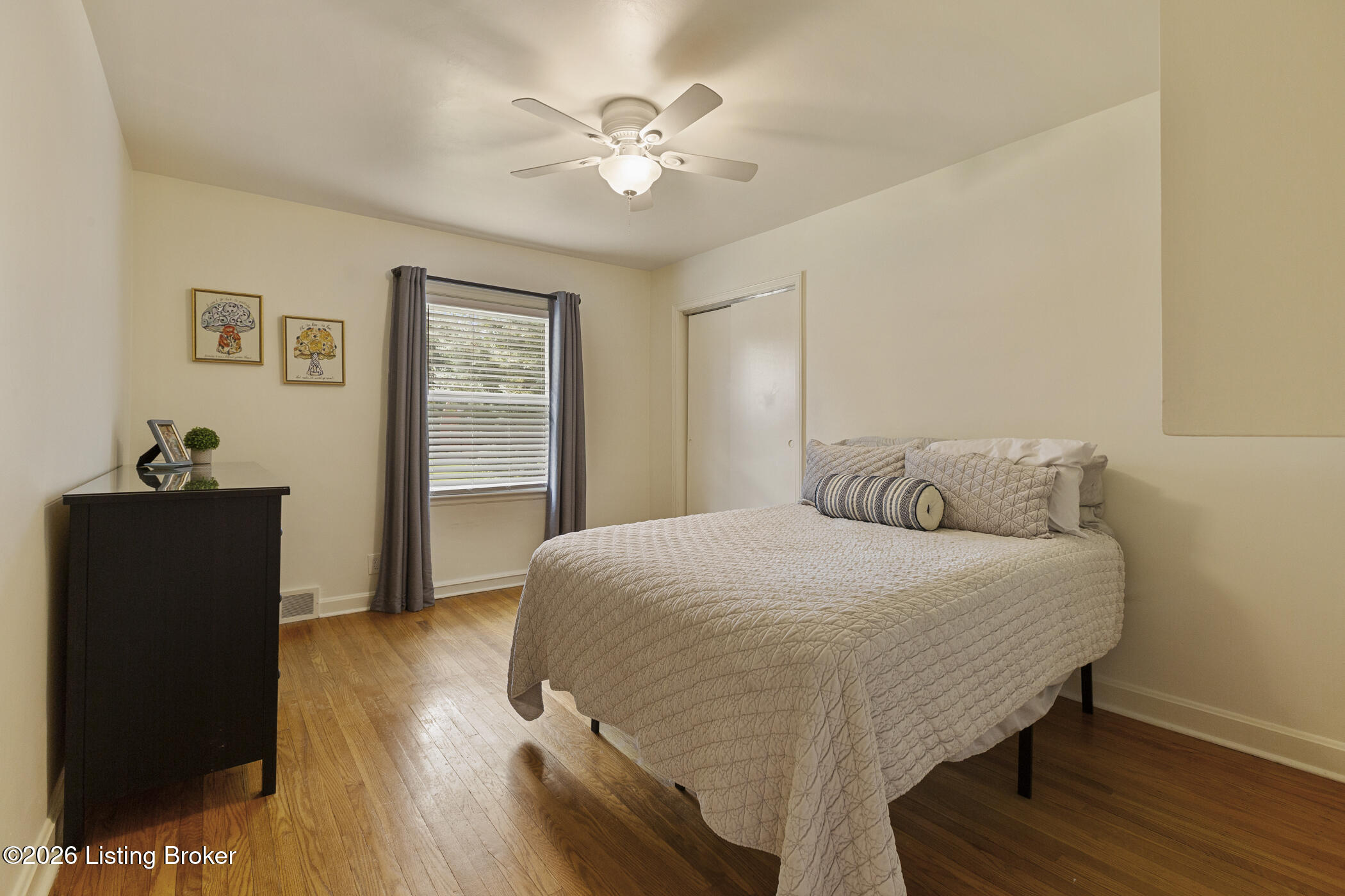 8800 Charing Cross Rd Property Photo 15