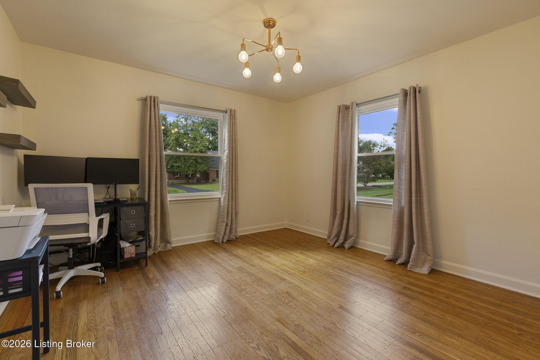8800 Charing Cross Rd Property Photo 17