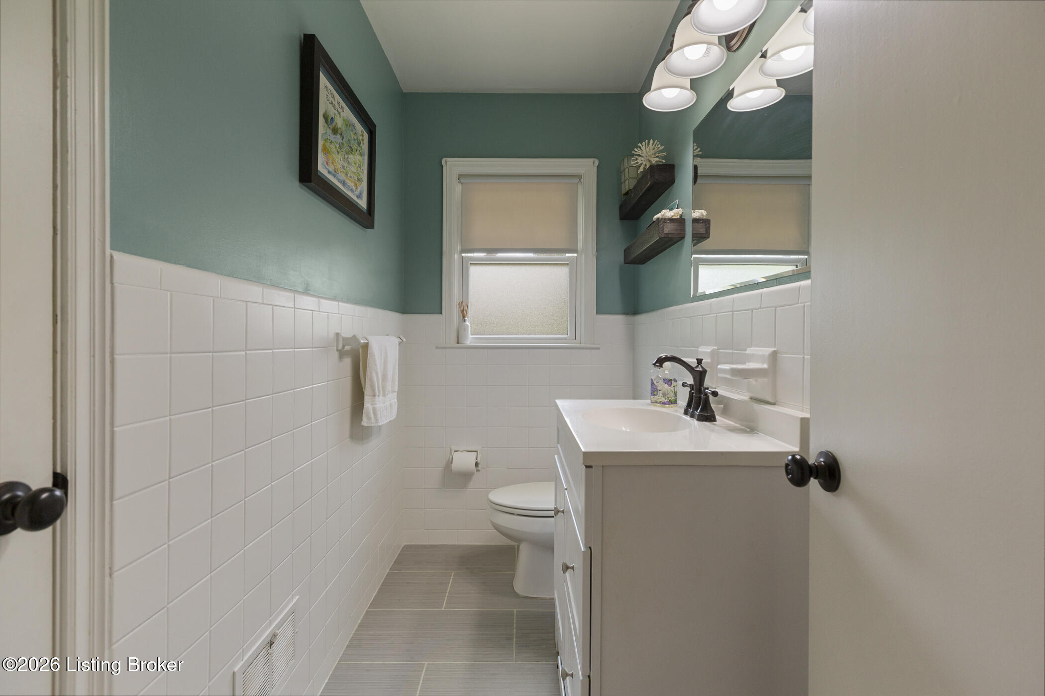 8800 Charing Cross Rd Property Photo 21