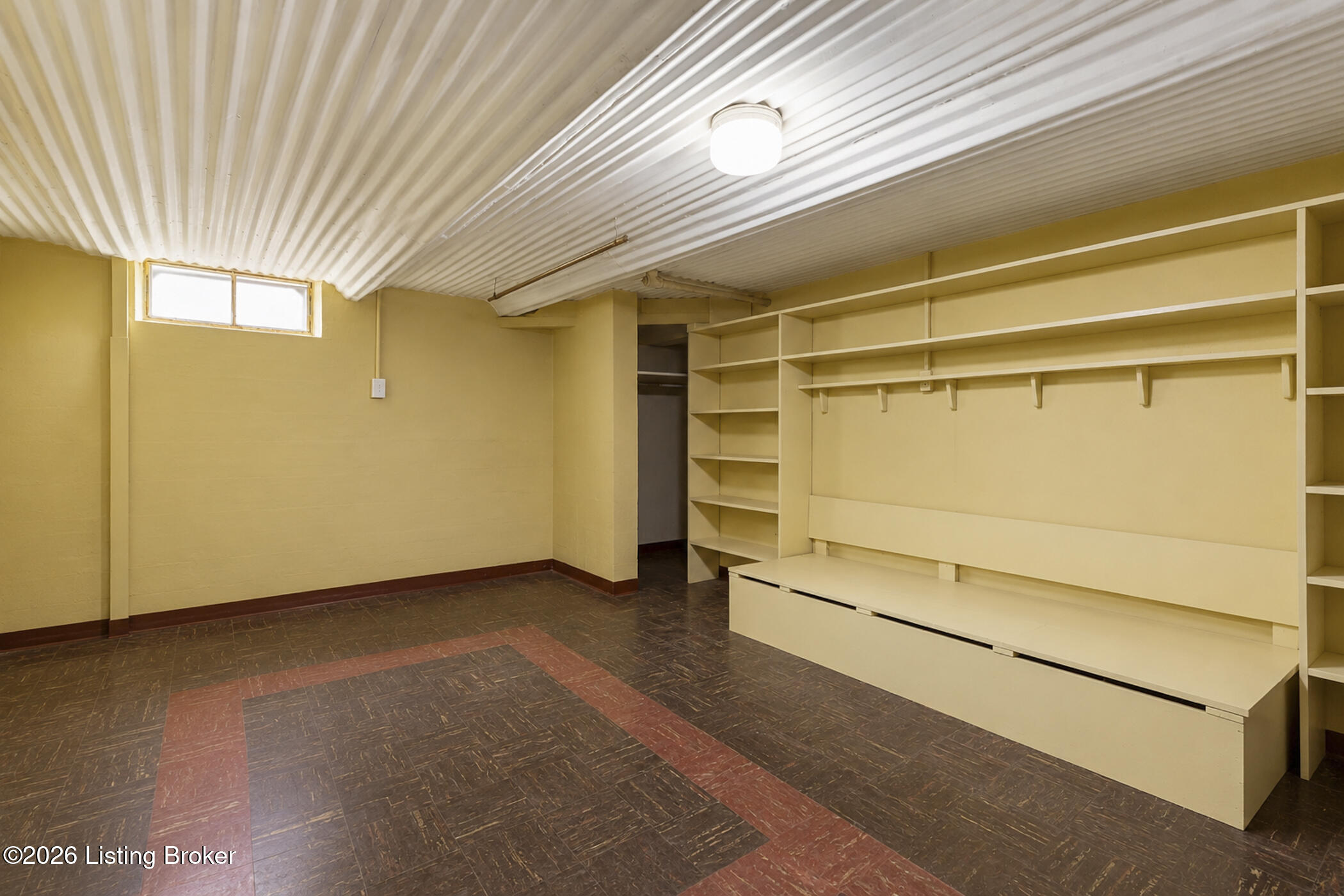 8800 Charing Cross Rd Property Photo 35
