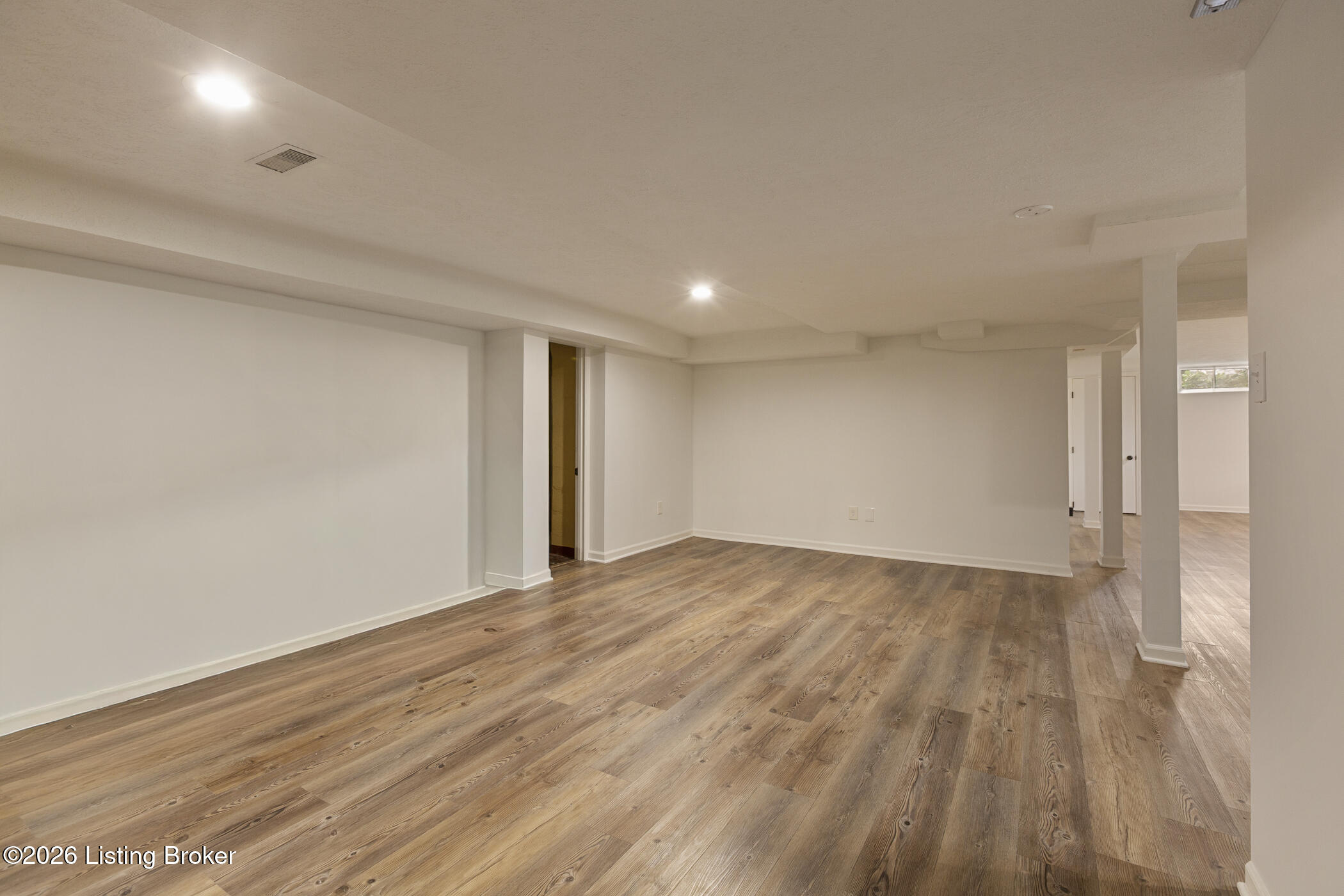 8800 Charing Cross Rd Property Photo 53