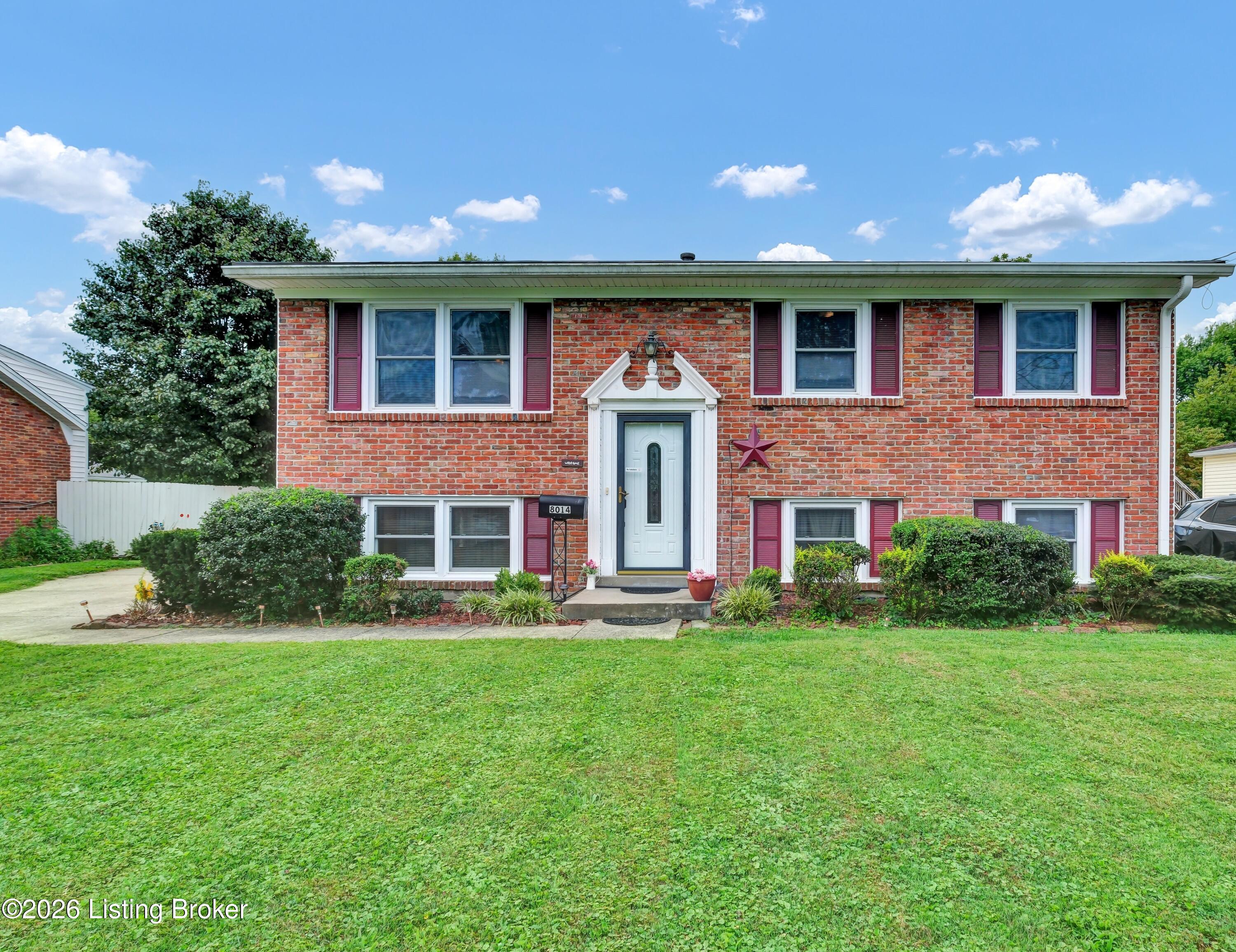 8014 Broadfern Dr