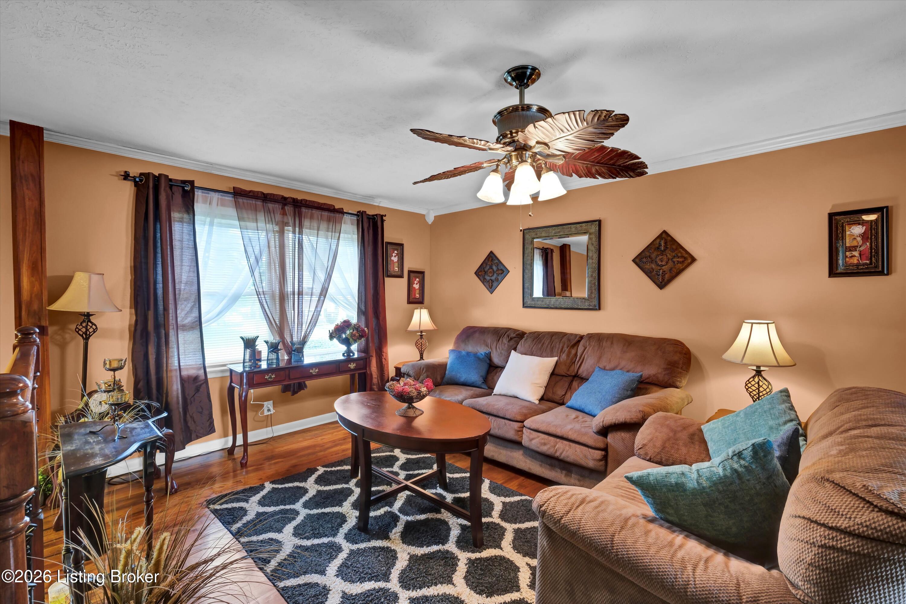 8014 Broadfern Dr Property Photo 4