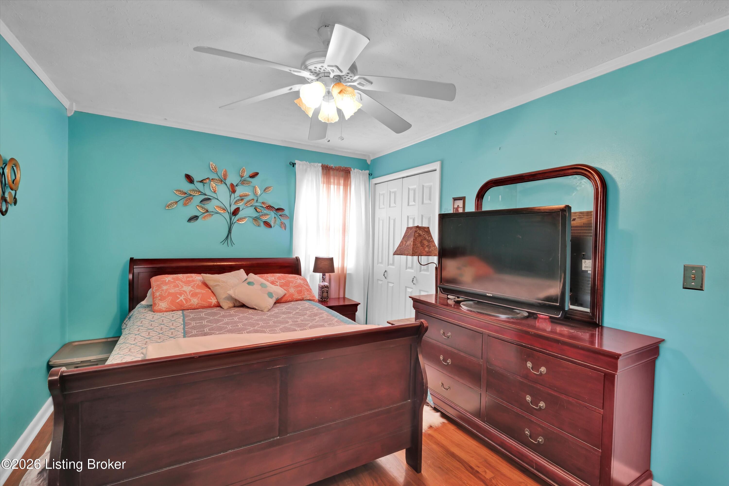 8014 Broadfern Dr Property Photo 15