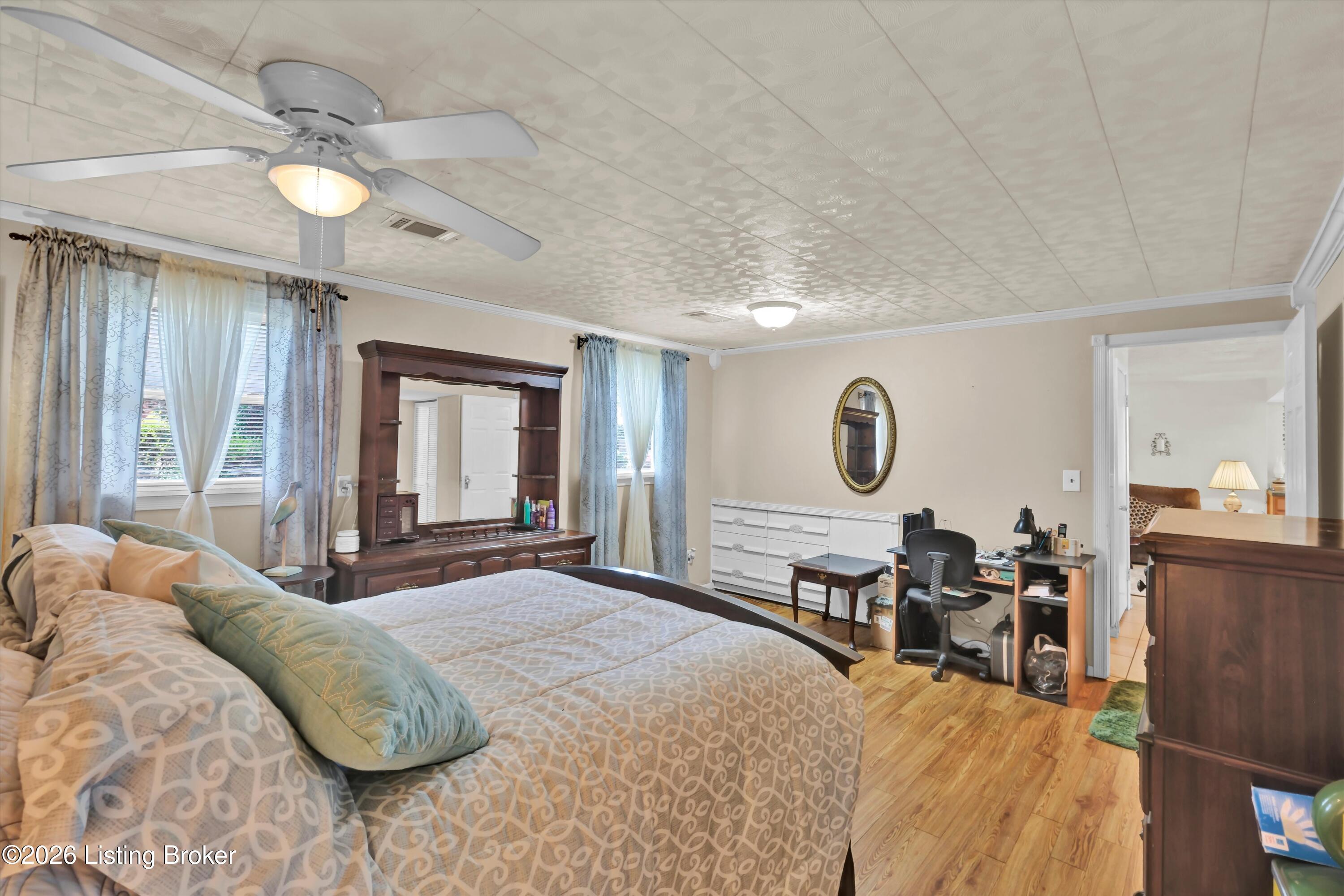8014 Broadfern Dr Property Photo 35