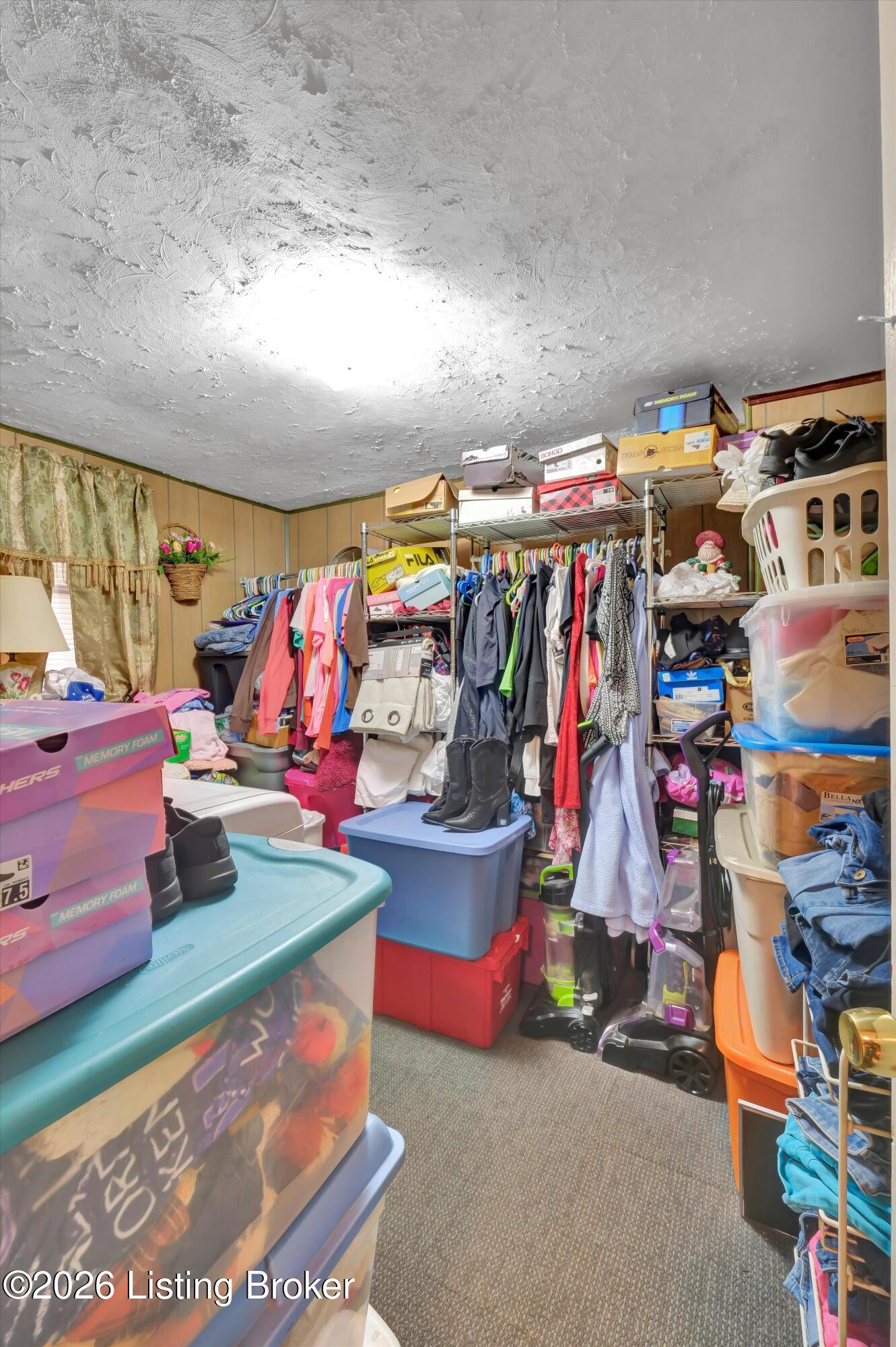 8014 Broadfern Dr Property Photo 38