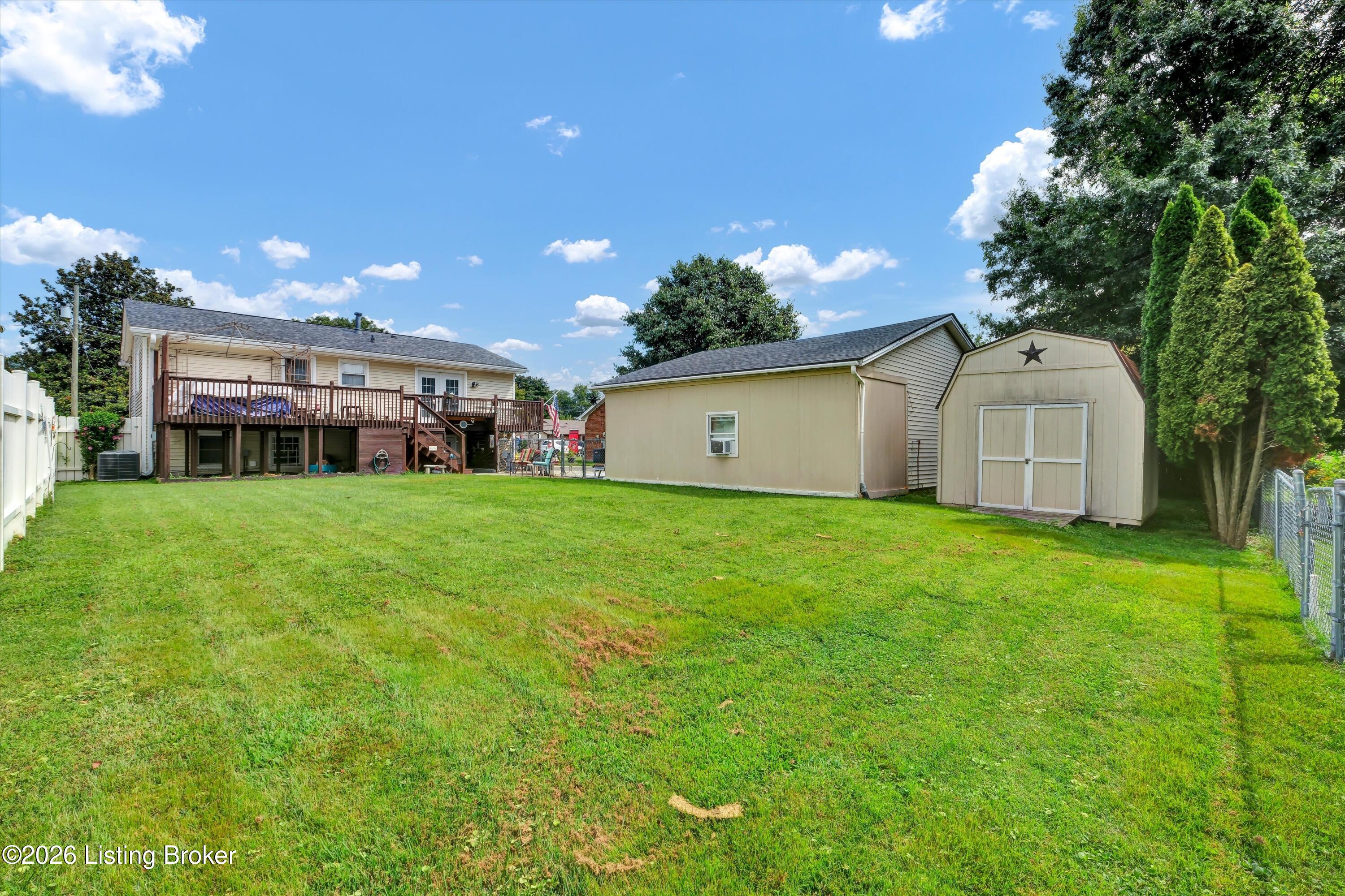 8014 Broadfern Dr Property Photo 45