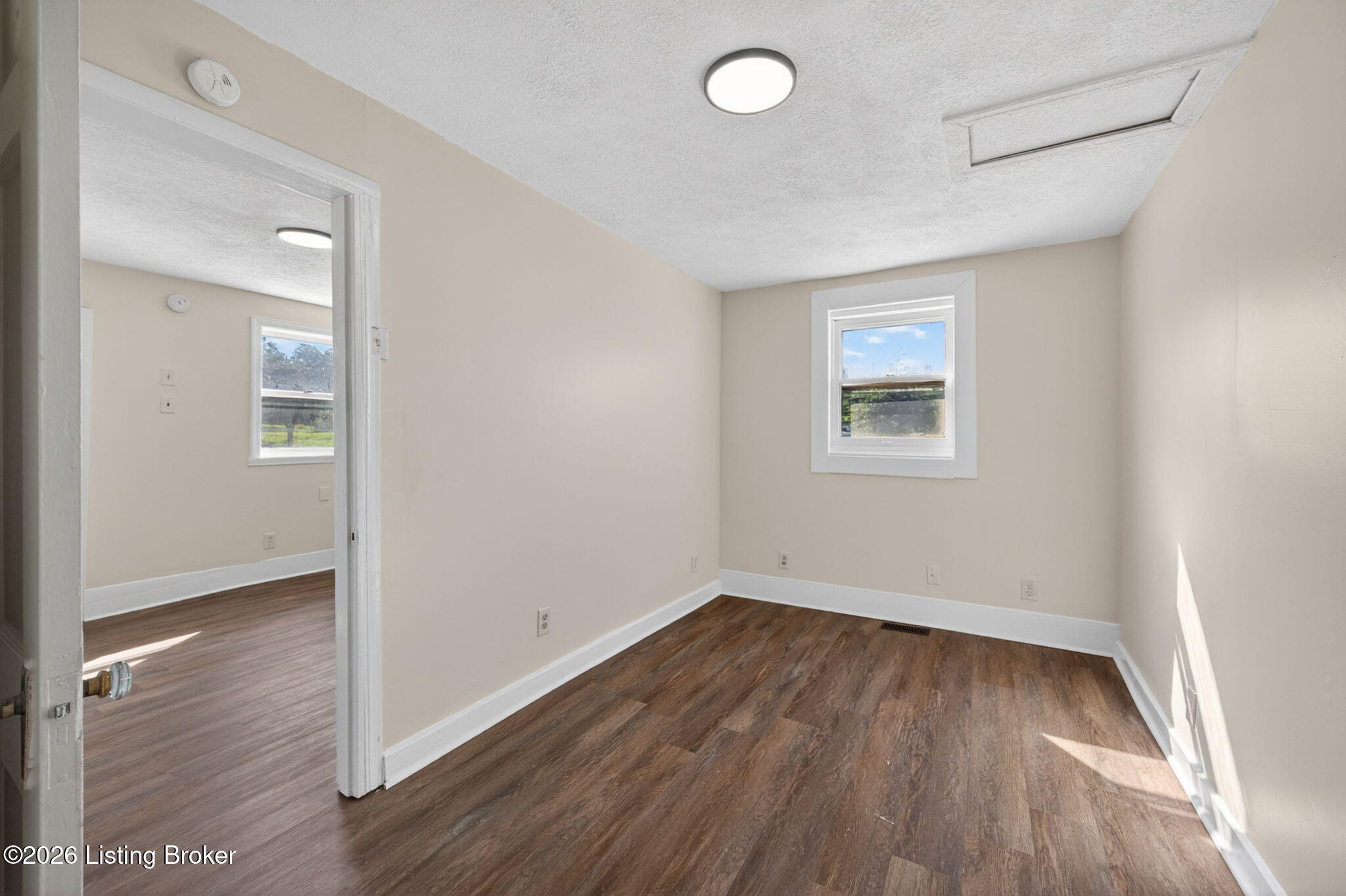 1038 Sylvia St Property Photo 10
