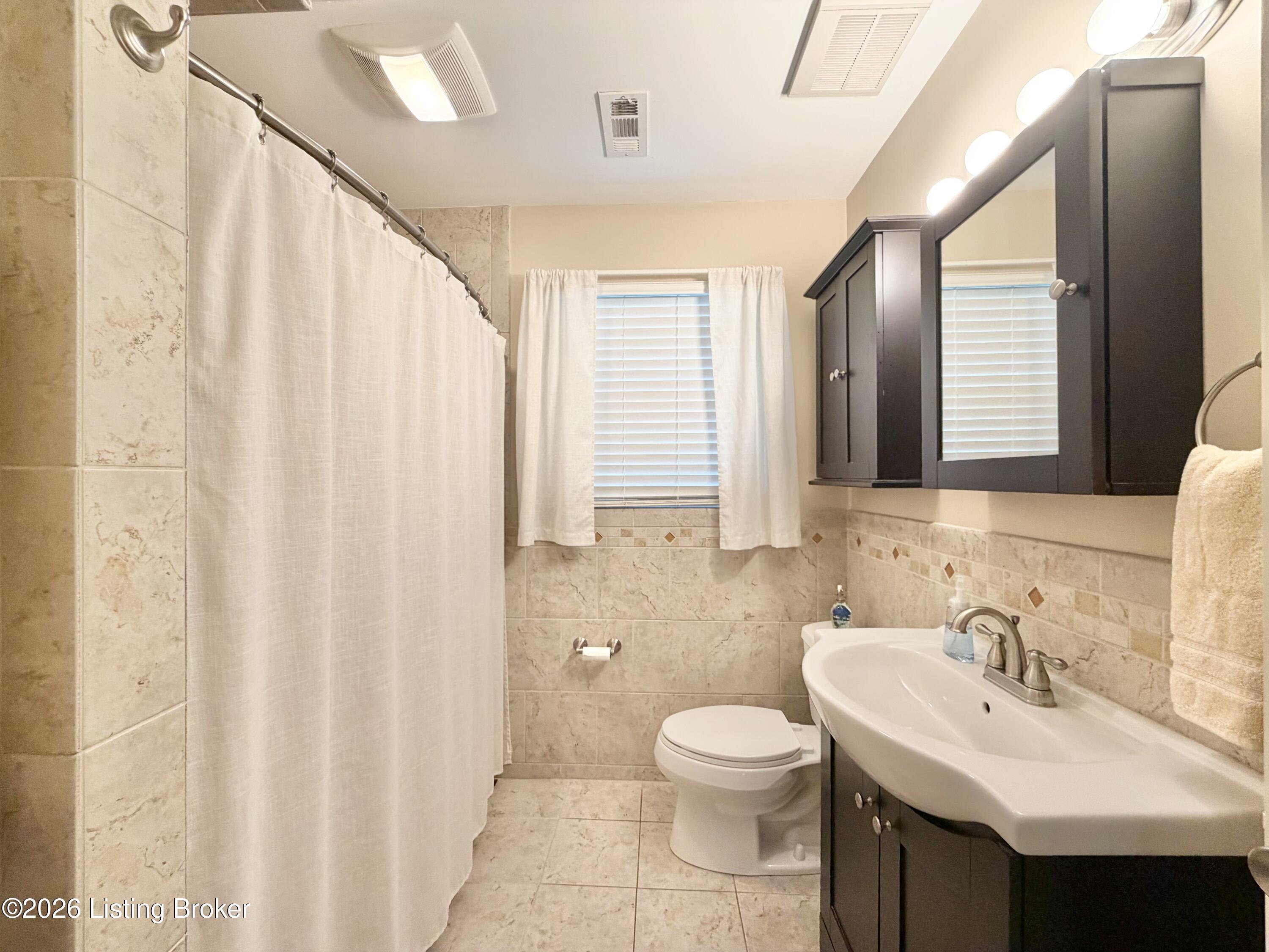8907 Bobrader Ct Property Photo 15