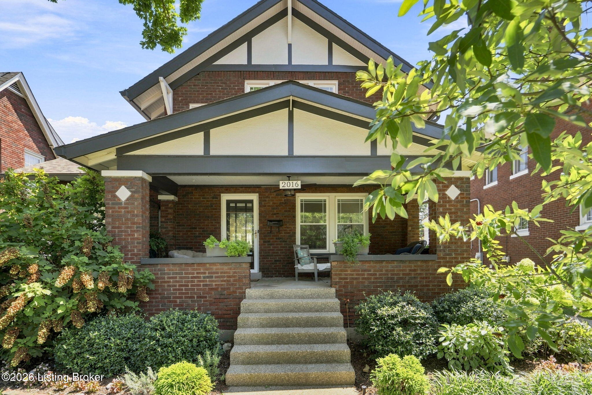 2016 Grasmere Dr Property Photo 1