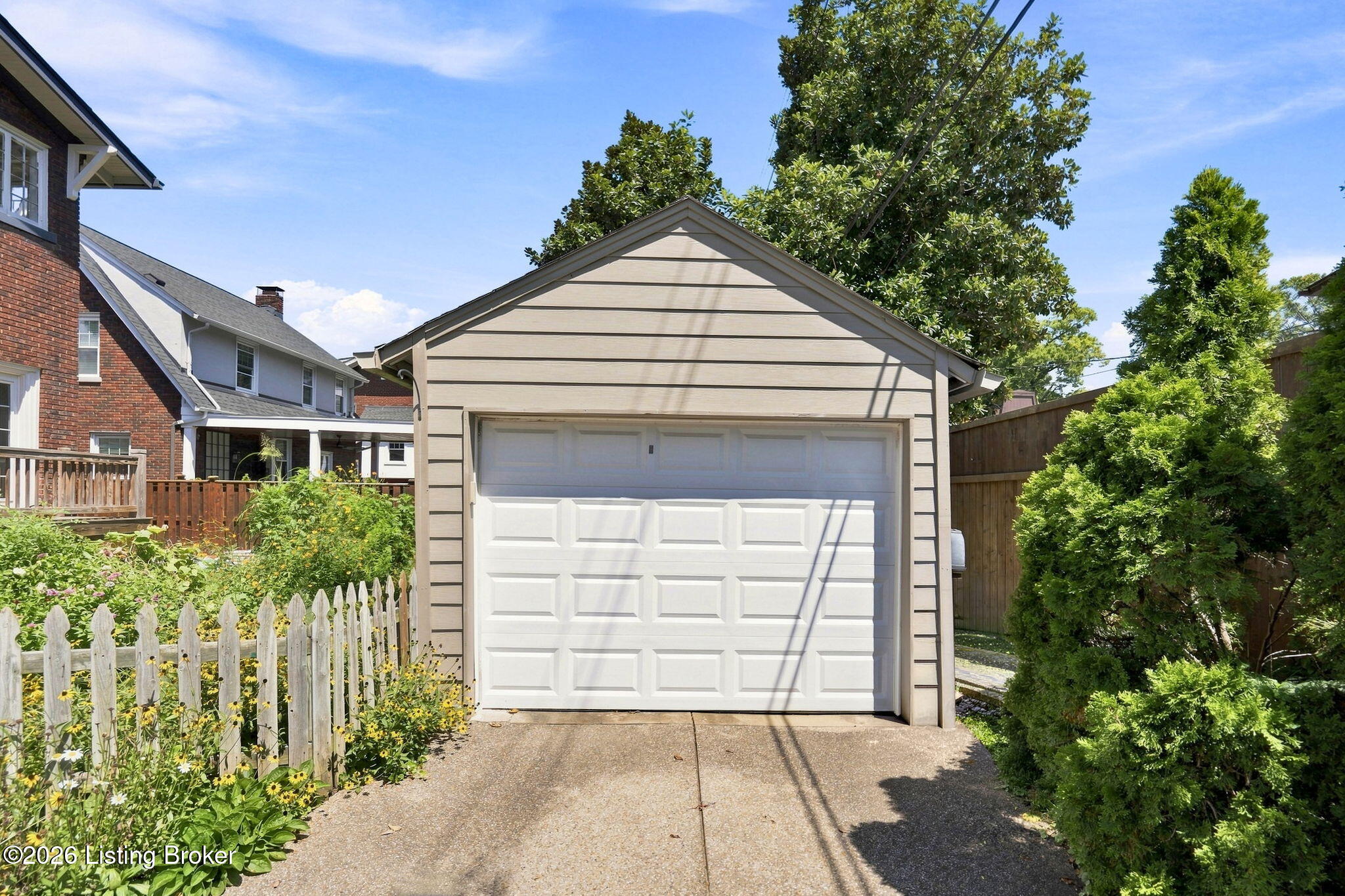2016 Grasmere Dr Property Photo 39