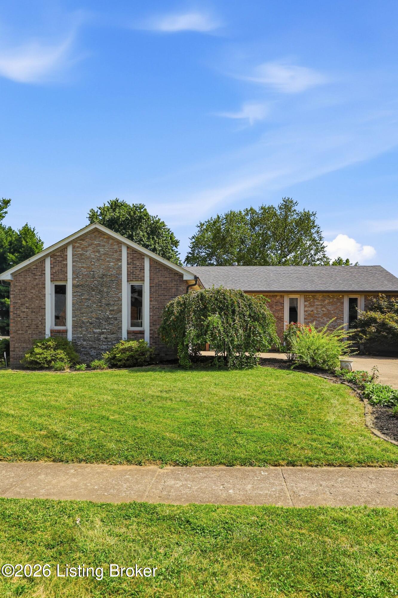 12404 Brightfield Dr Property Photo 2