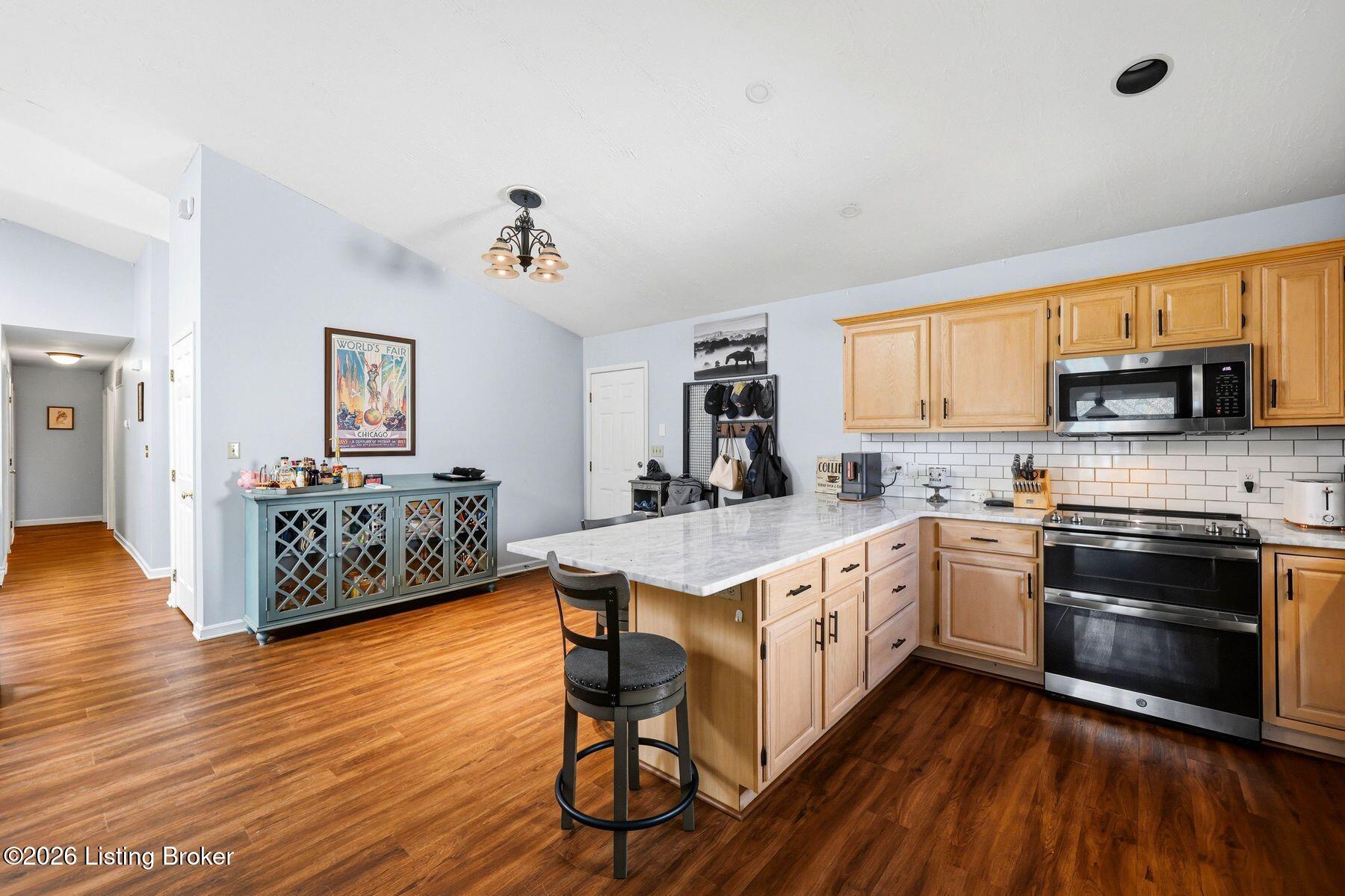 12404 Brightfield Dr Property Photo 9