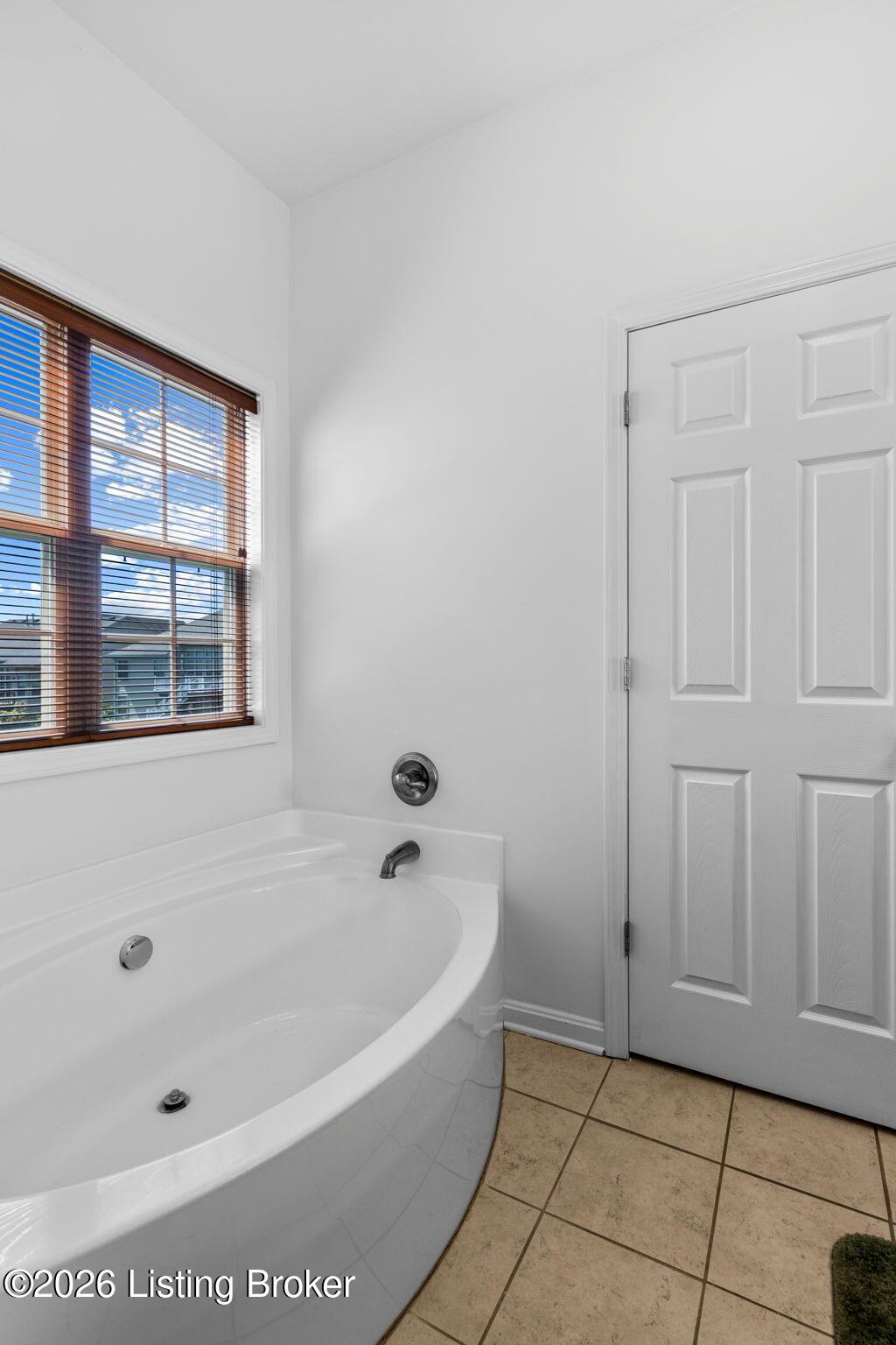 11911 Washington Green Rd Property Photo 16