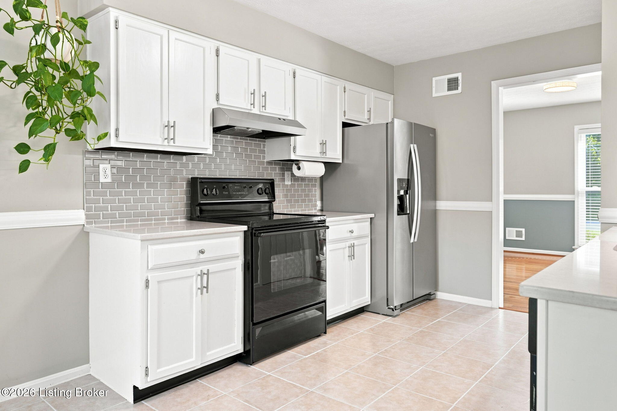 1000 Cliffwood Dr Property Photo 10