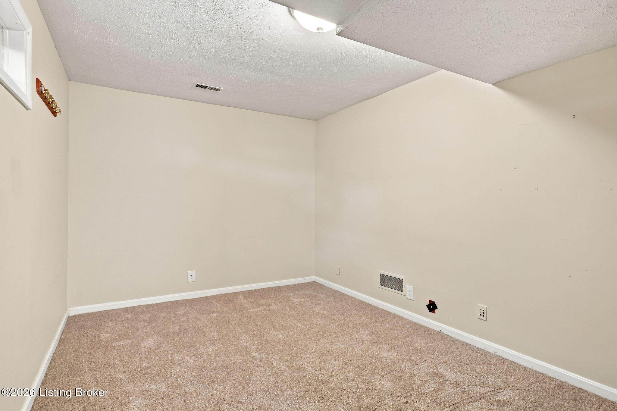 1000 Cliffwood Dr Property Photo 33