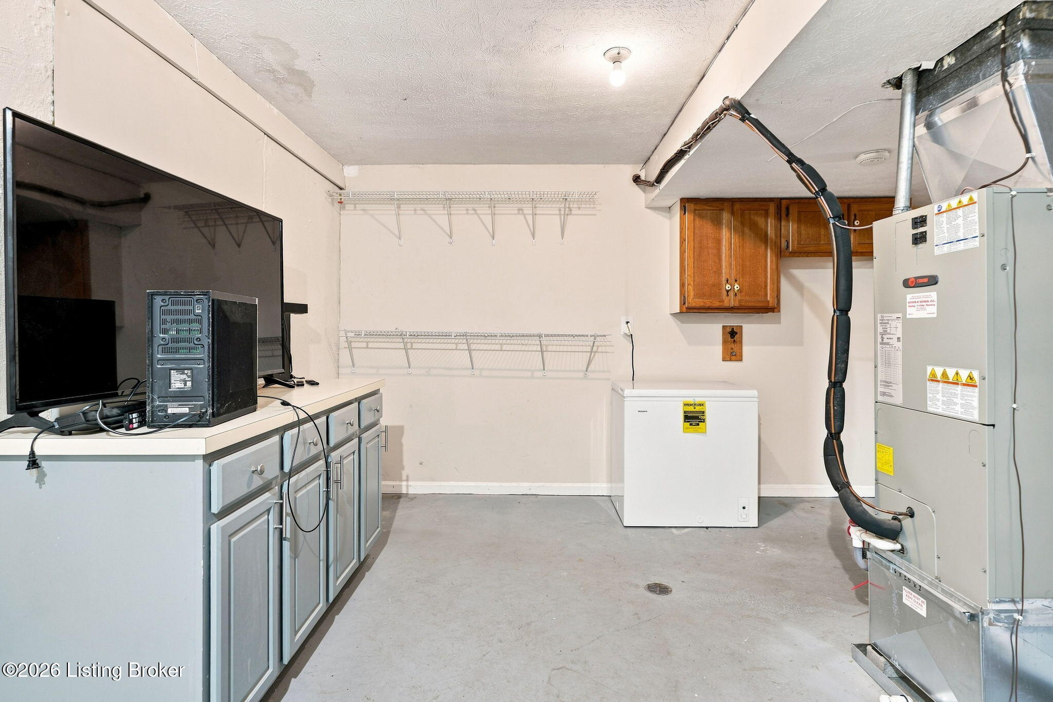 1000 Cliffwood Dr Property Photo 37