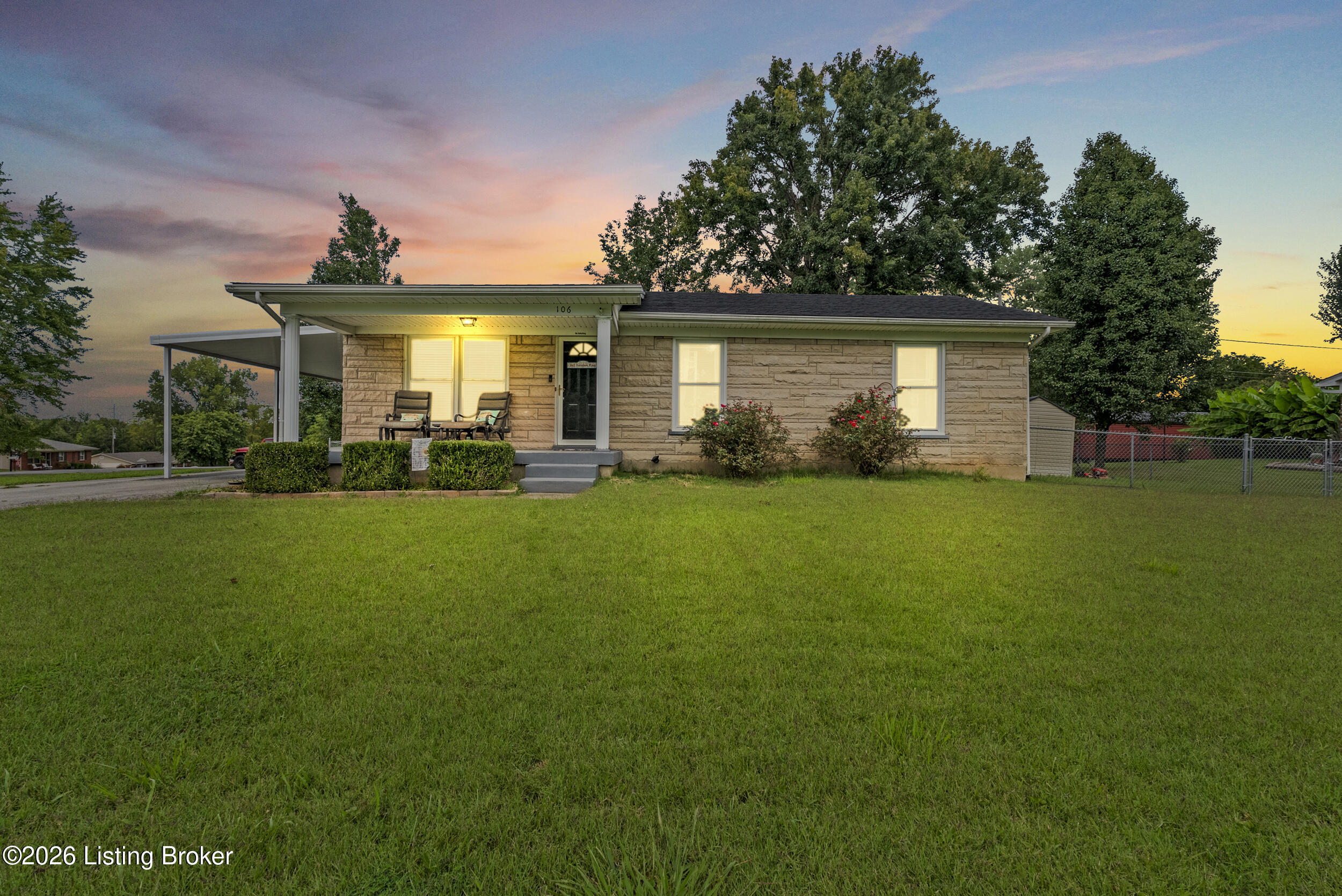 106 Wyndingbrook Dr Property Photo 4